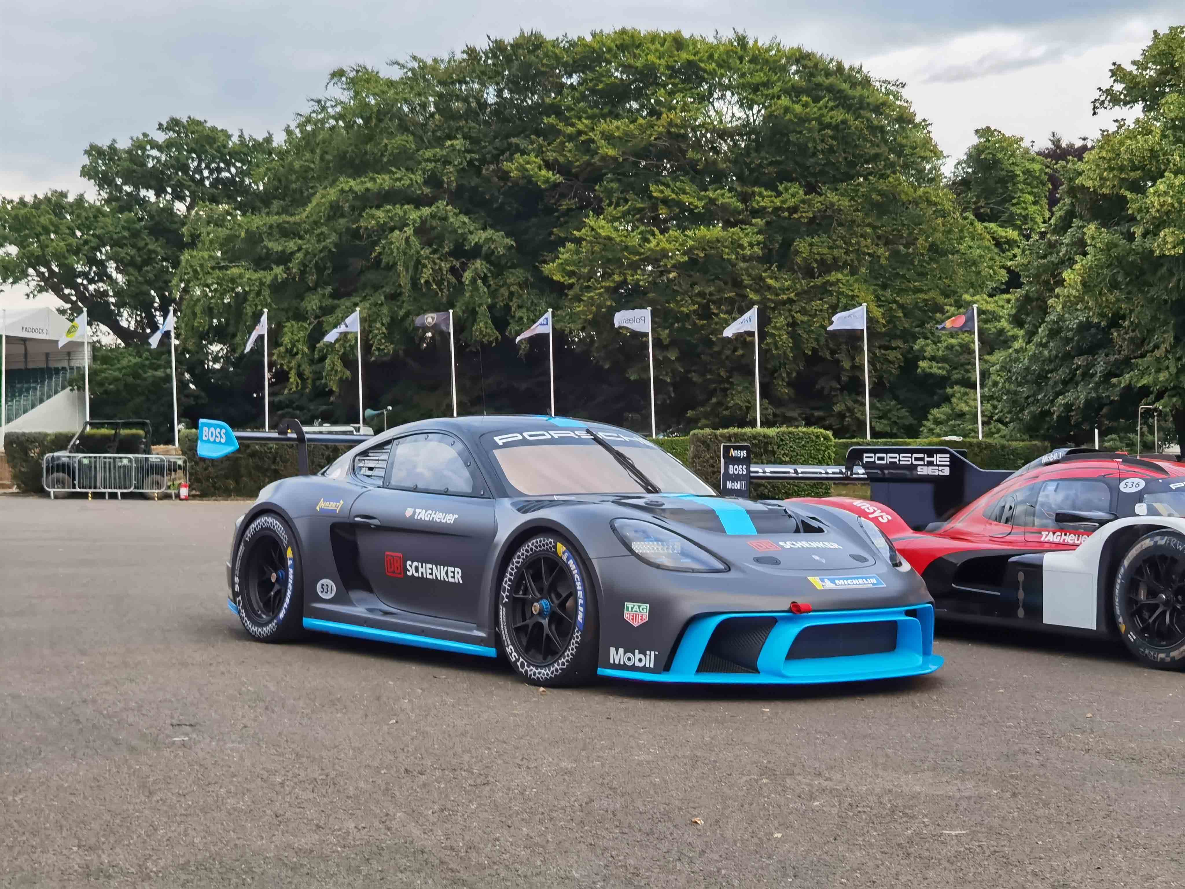 古德伍德:保时捷718 Cayman GT4 ePerformance