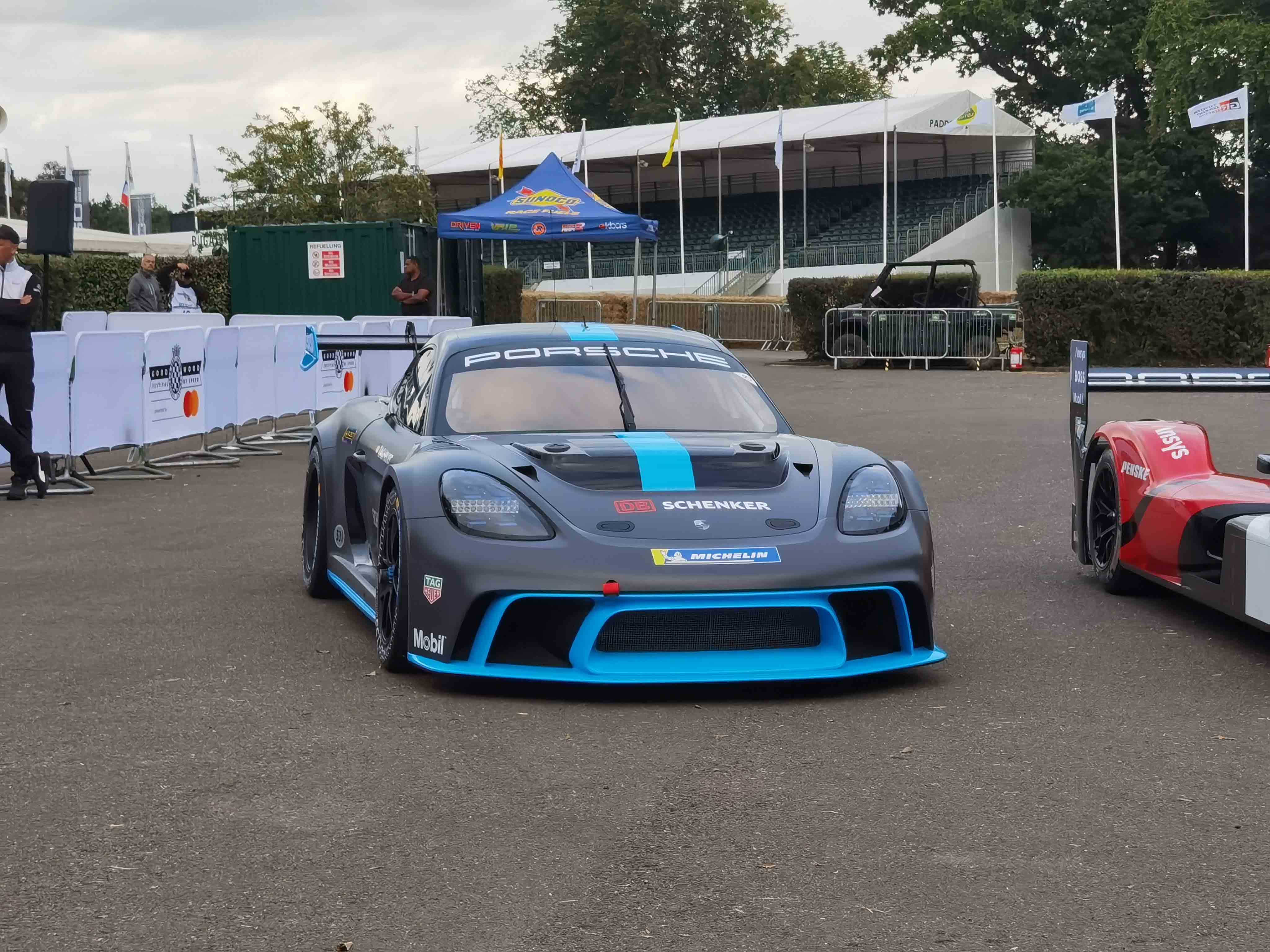 古德伍德:保时捷718 Cayman GT4 ePerformance