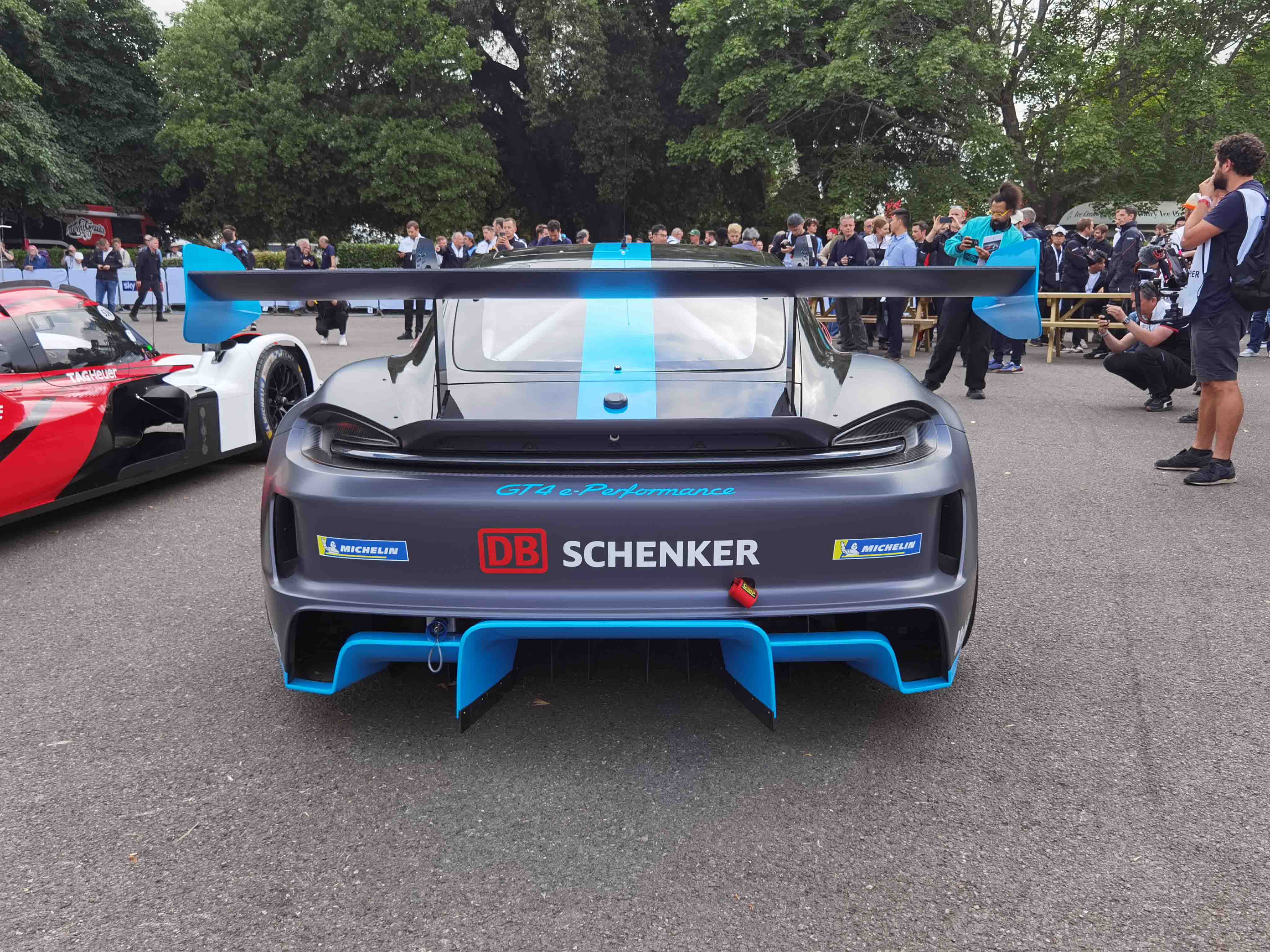古德伍德:保时捷718 Cayman GT4 ePerformance
