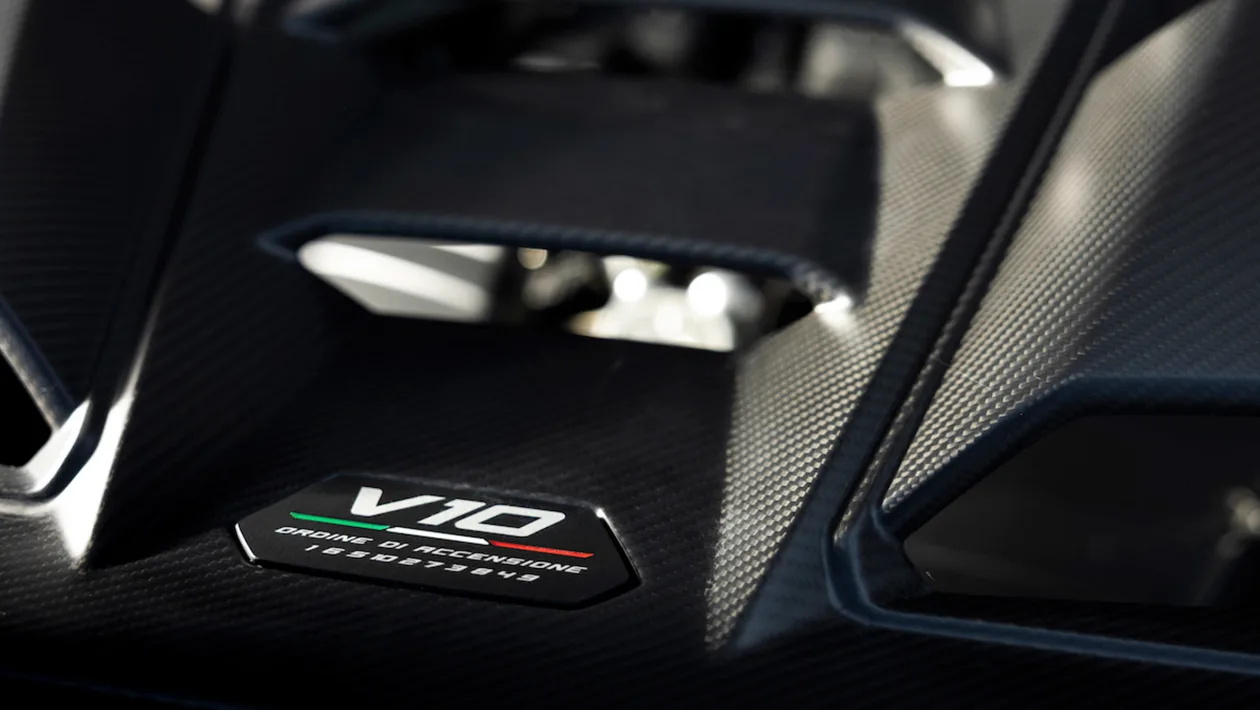 兰博基尼 Huracan Technica 2022 回顾——法拉利 296 GTB 的模拟竞争对手