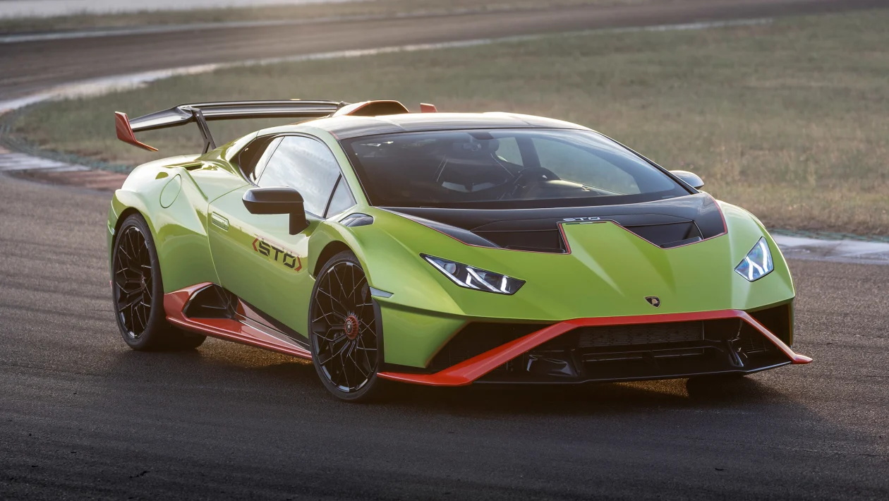 兰博基尼 Huracán STO 2022 回顾 – 与迈凯伦 765LT 相抗衡的终极 V10 Lambo