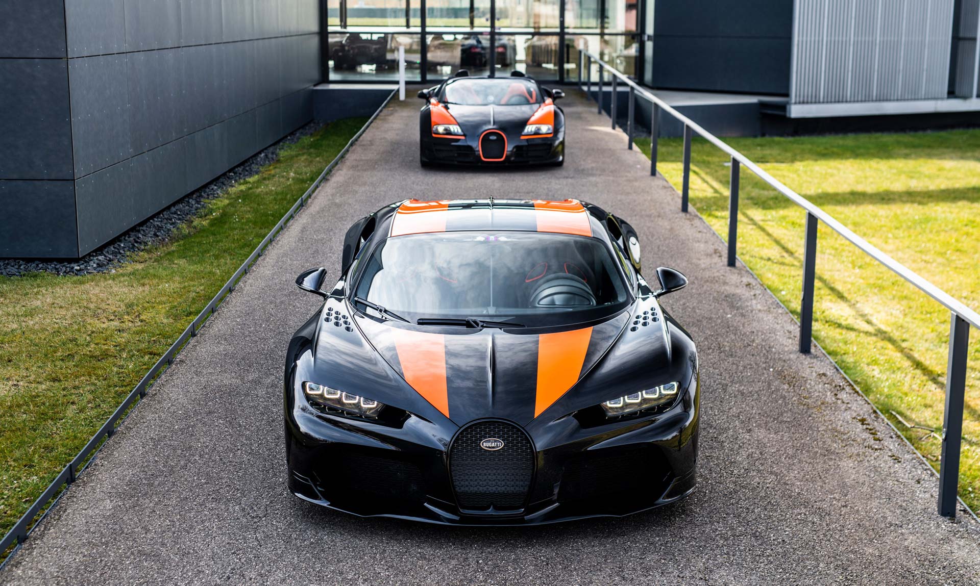 30台布加迪Chiron Super Sport 300+全部交付