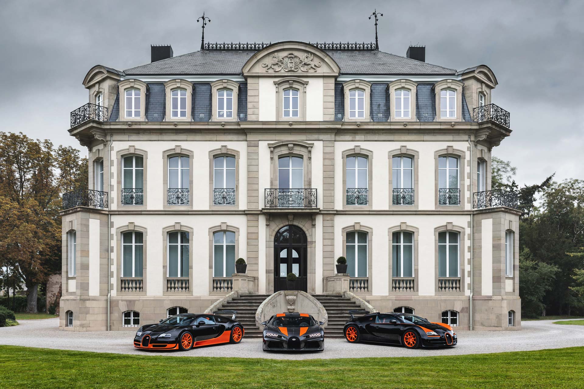 30台布加迪Chiron Super Sport 300+全部交付