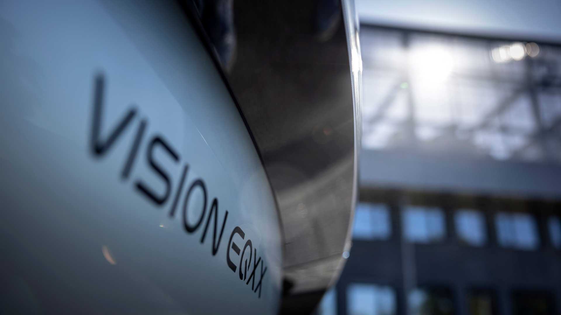 奔驰 Vision EQXX 首次驾驶：世界其他地方都戴双焦眼镜