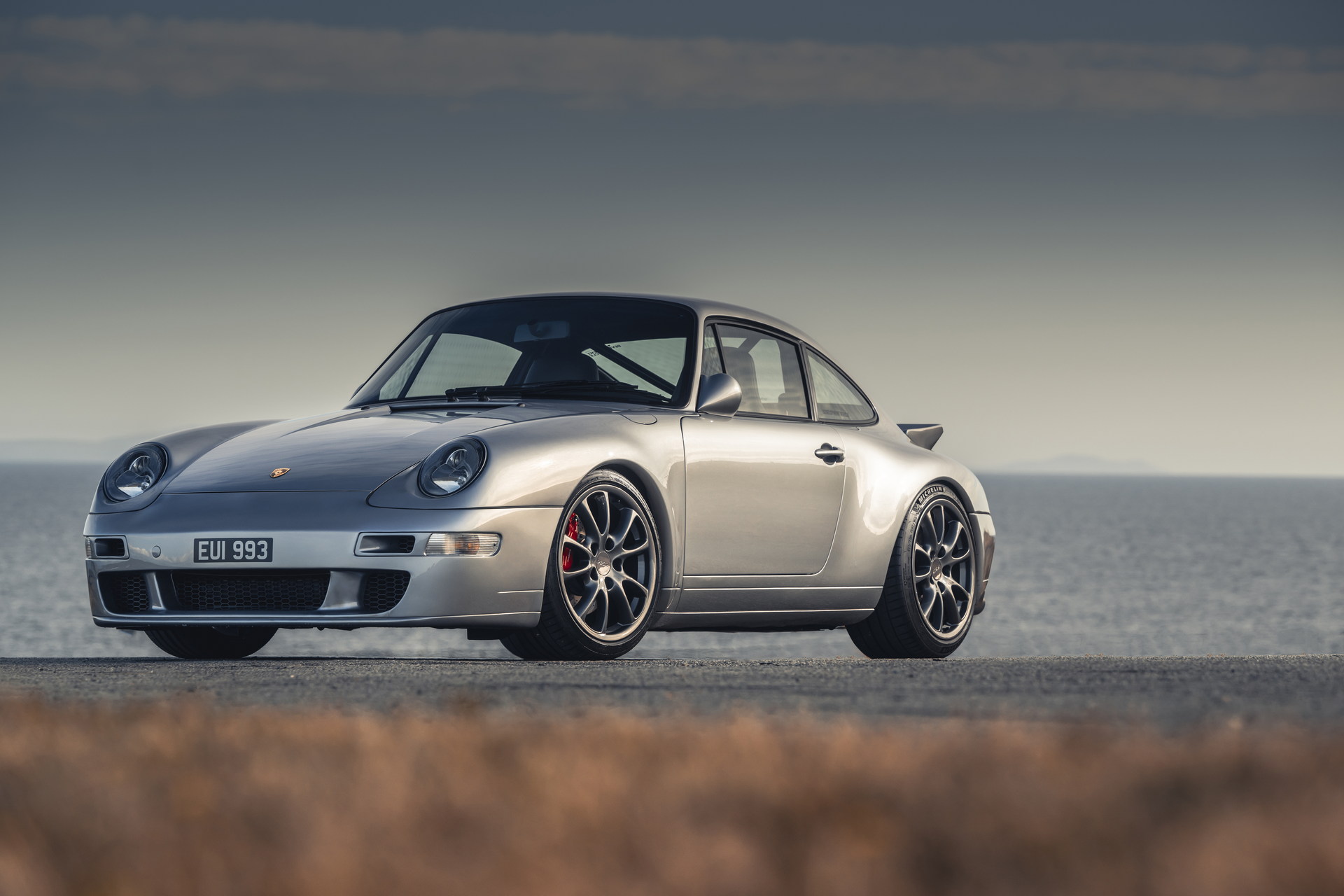 保时捷专家Paul Stephens推出了最新作品 Autoart 993R