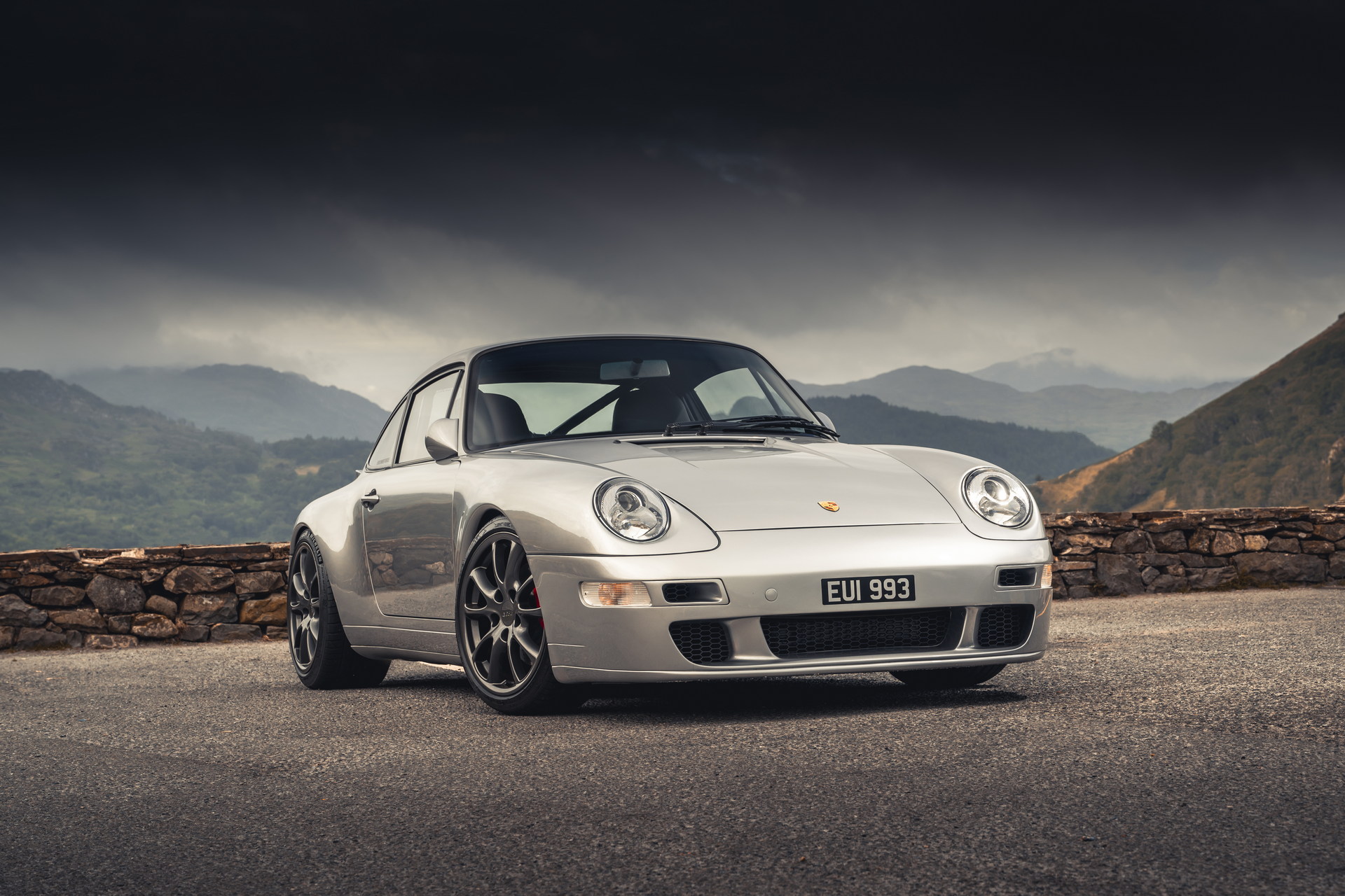 保时捷专家Paul Stephens推出了最新作品 Autoart 993R