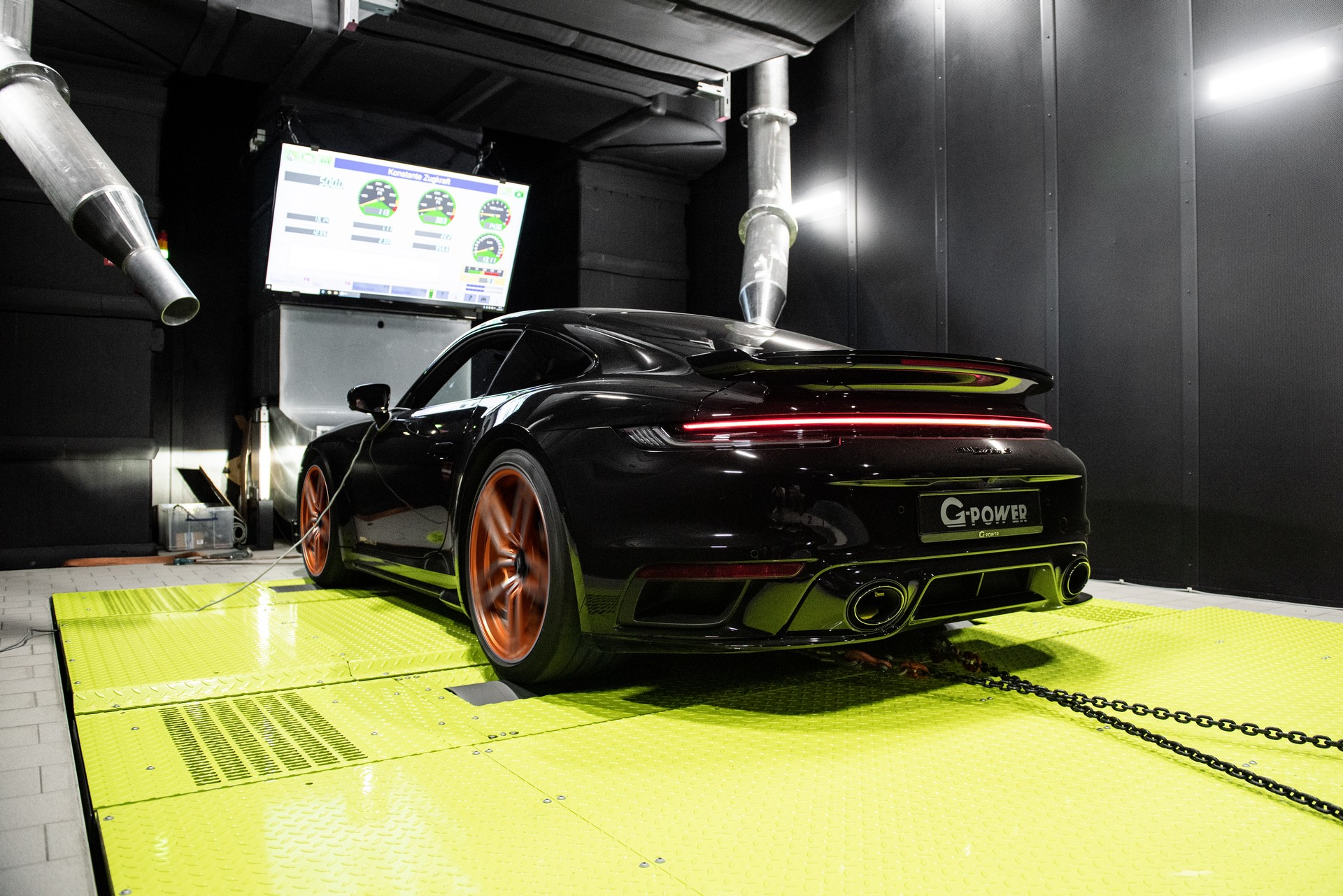 G-Power保时捷911 Turbo S  拥有800马力和橙色轮毂