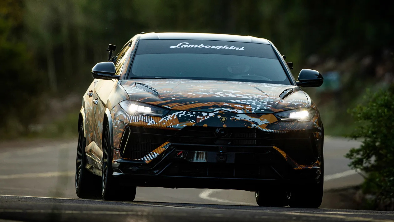 新的高性能兰博基尼 Urus 衍生品打破派克峰 SUV 记录