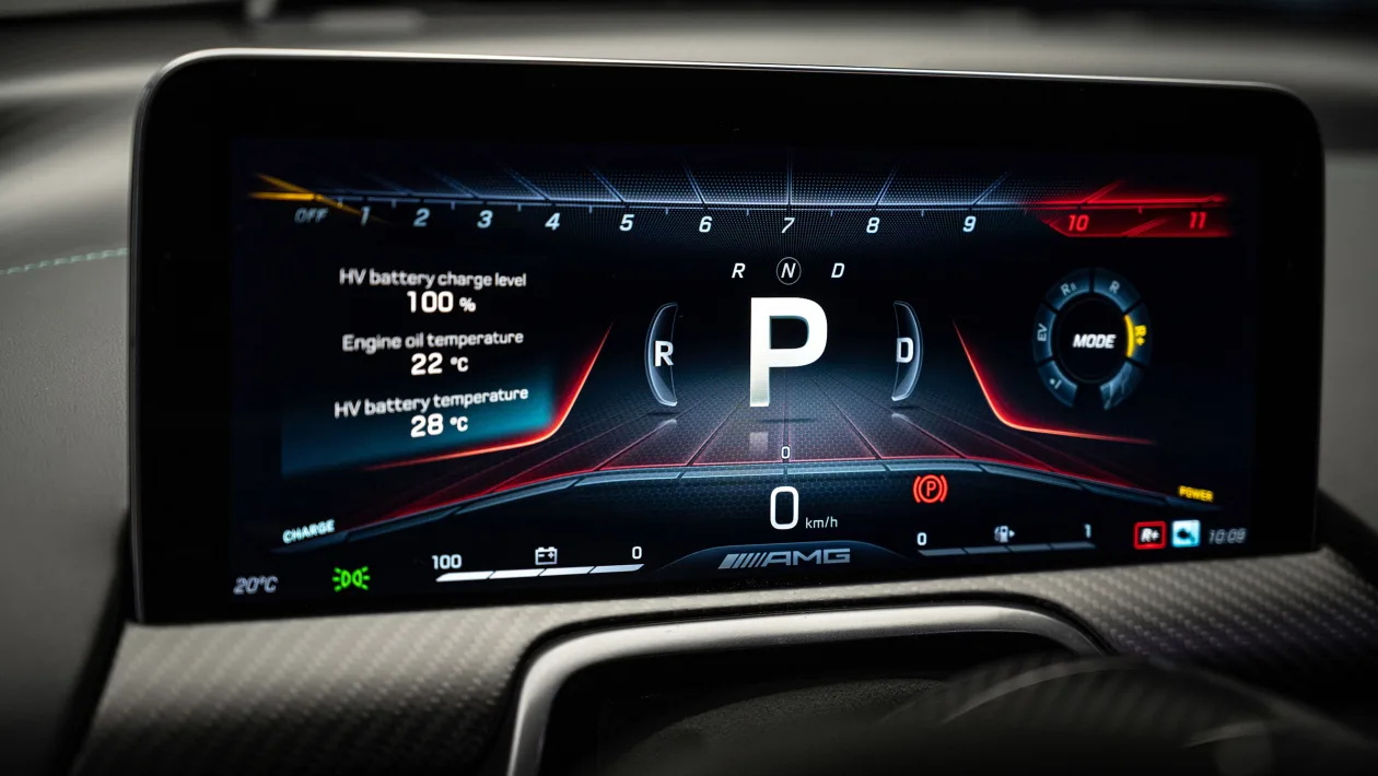 梅赛德斯-AMG One 超级跑车在英国投入生产