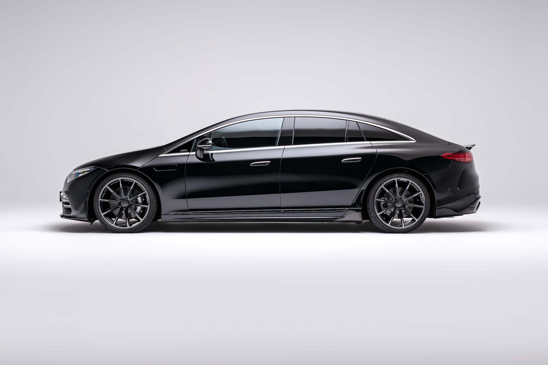 Brabus版梅赛德斯 EQS 官图发布