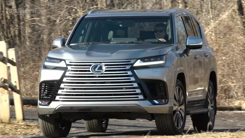 2022款雷克萨斯 LX 600 评测：全新的老派方式