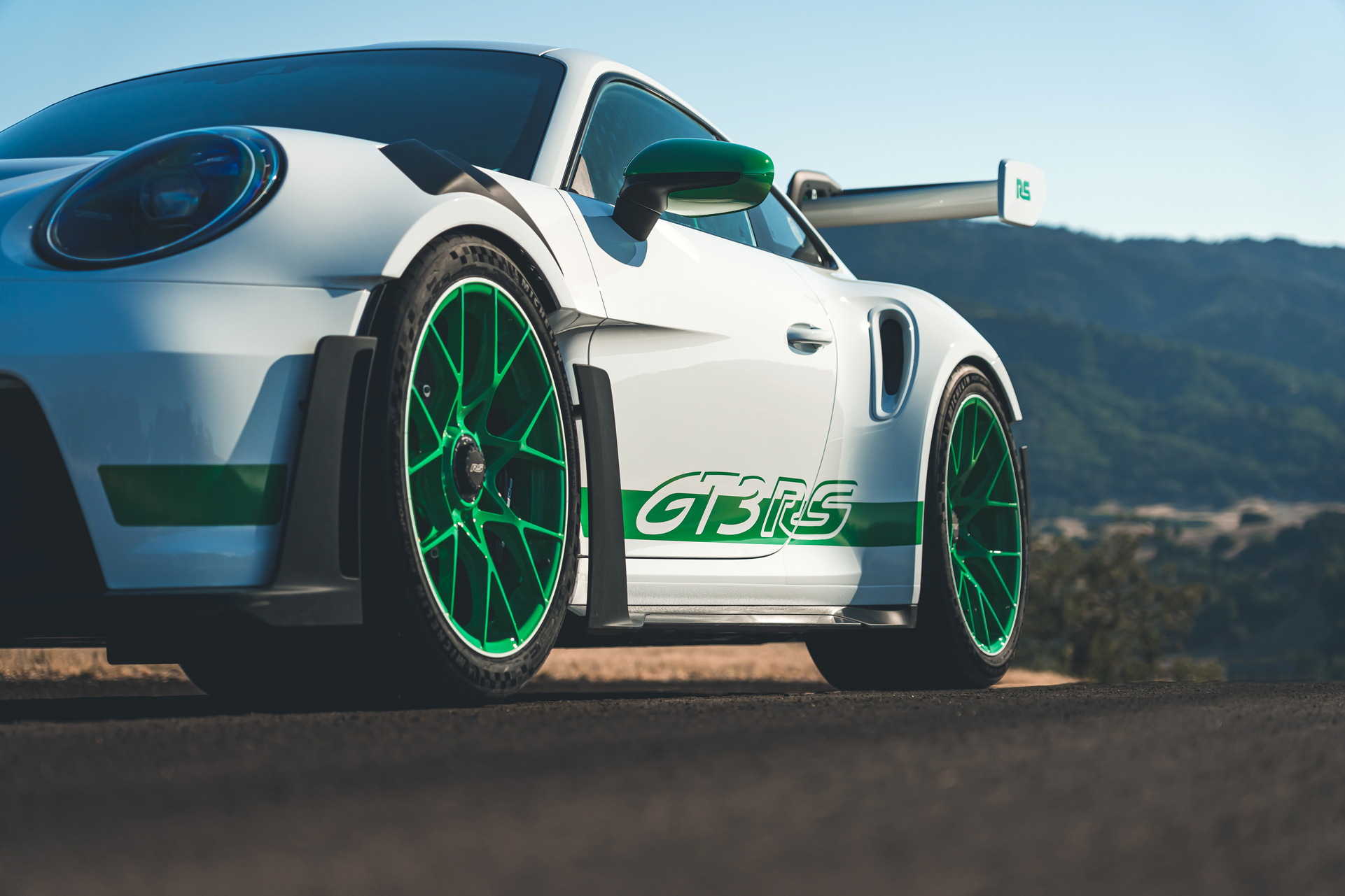 保时捷通过特别版 911 GT3 RS 向Carrera RS 2.7致敬