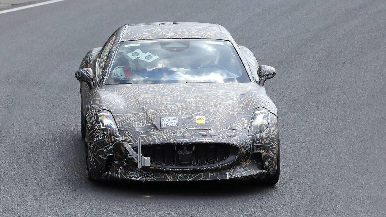 玛莎拉蒂 GranTurismo Folgore - 高性能电动 GT 成为焦点