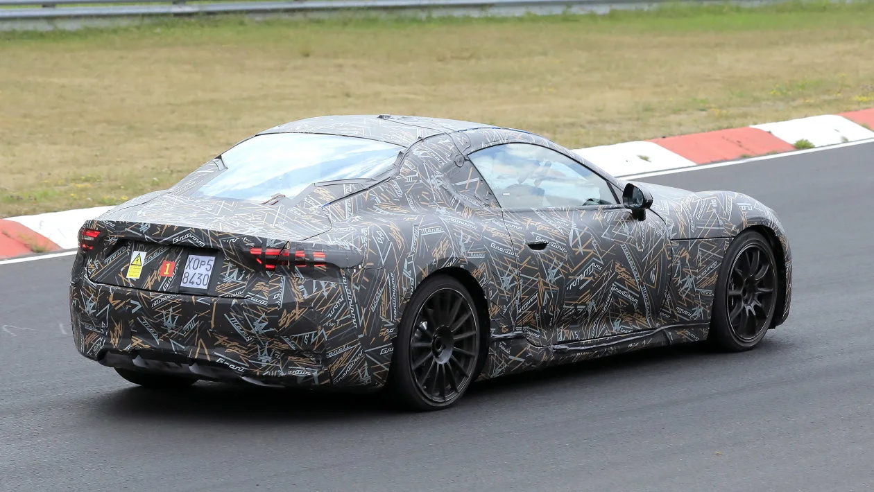 玛莎拉蒂 GranTurismo Folgore - 高性能电动 GT 成为焦点