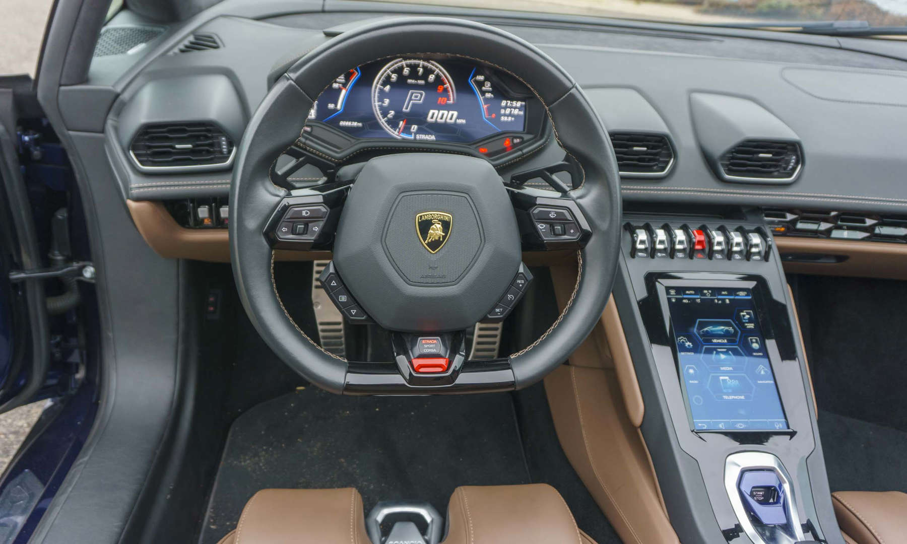 兰博基尼 Huracan EVO Spyder：极限日常驾驶者？