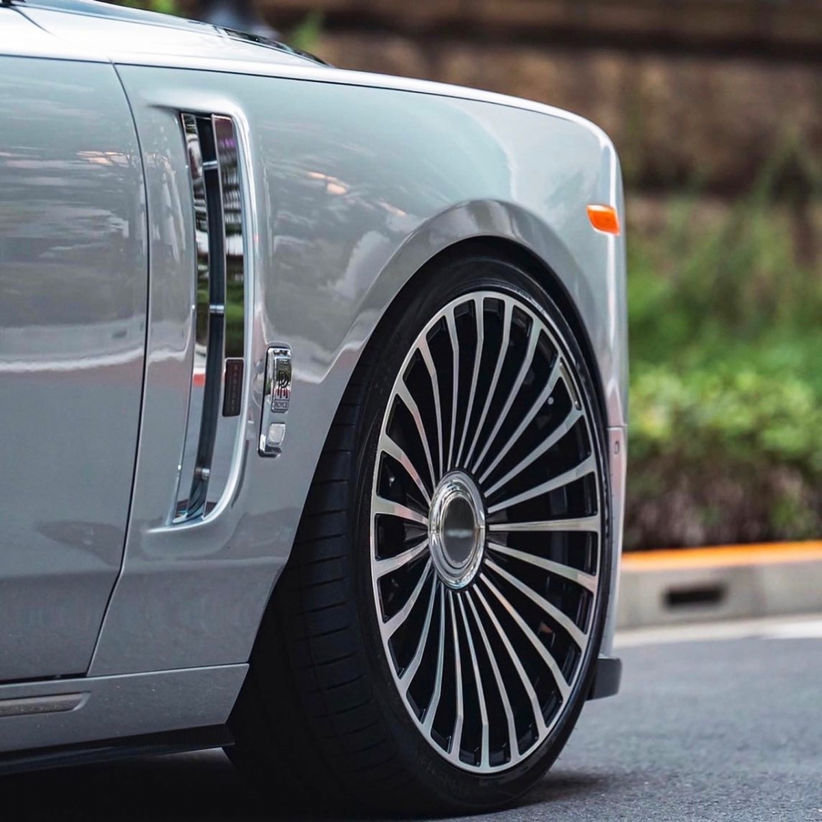 Mansory 版本劳斯莱斯幻影
