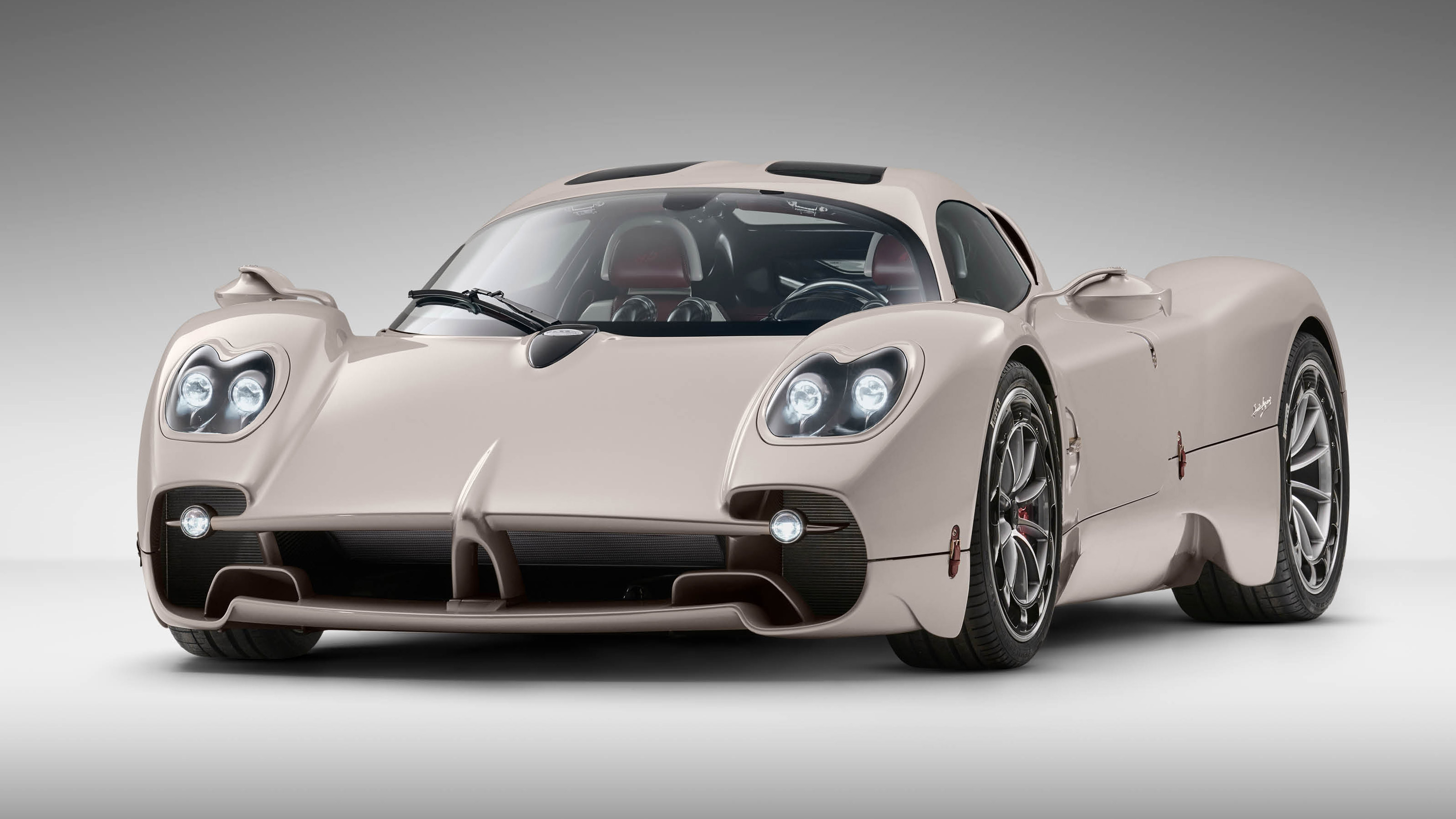 全新帕加尼Utopia正式发布 搭载 852bhp 双涡轮增压 V12发动机