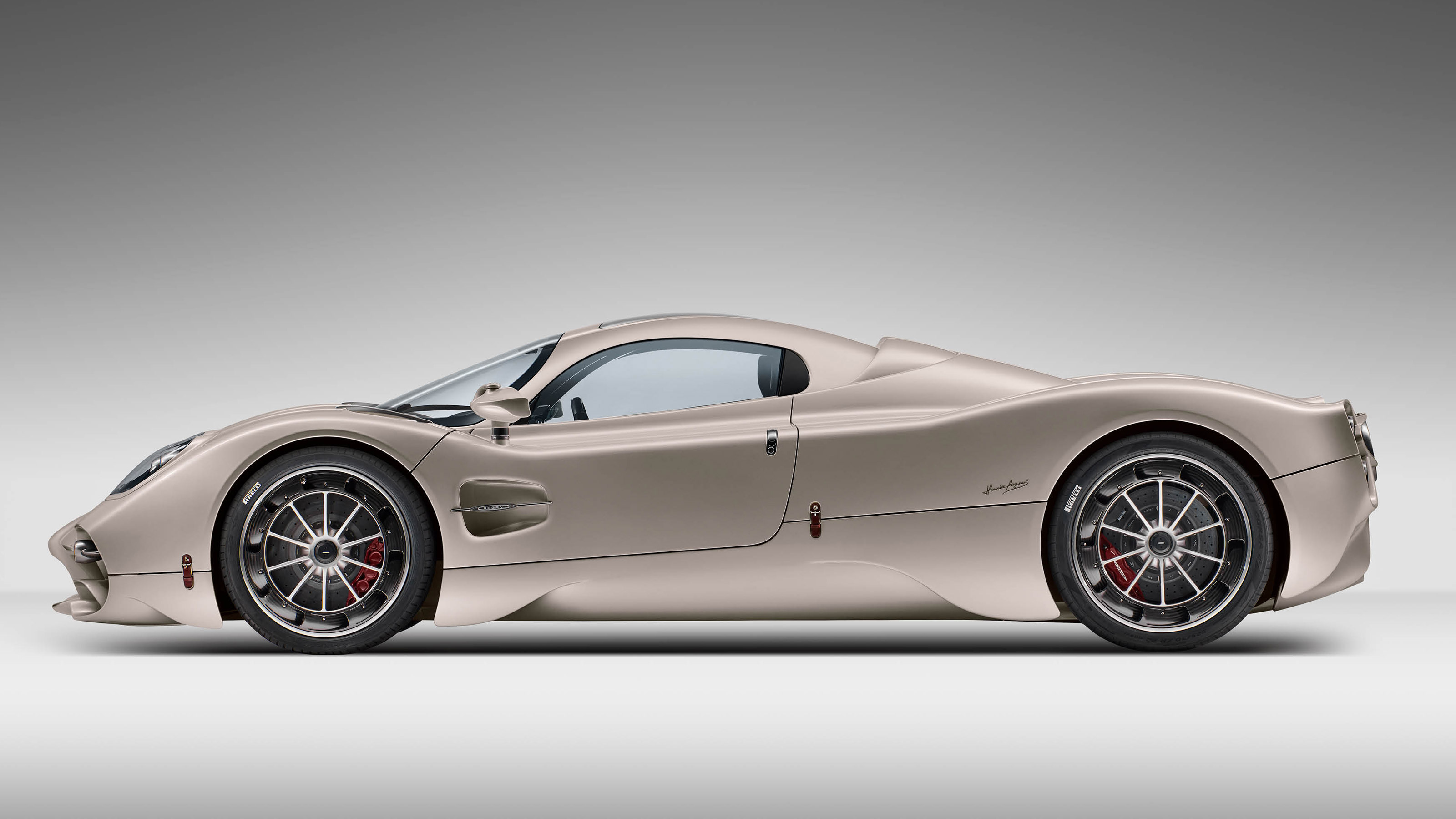 全新帕加尼Utopia正式发布 搭载 852bhp 双涡轮增压 V12发动机