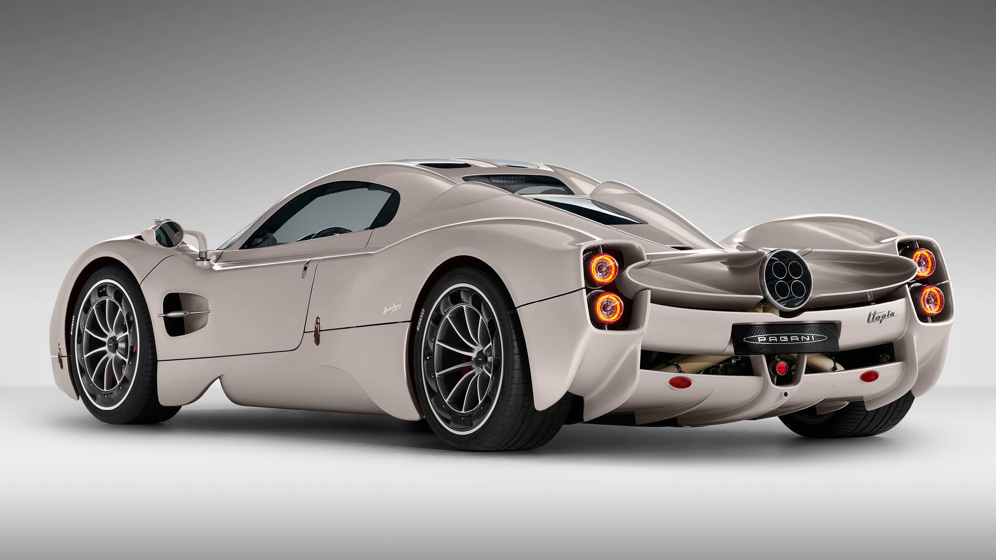 全新帕加尼Utopia正式发布 搭载 852bhp 双涡轮增压 V12发动机