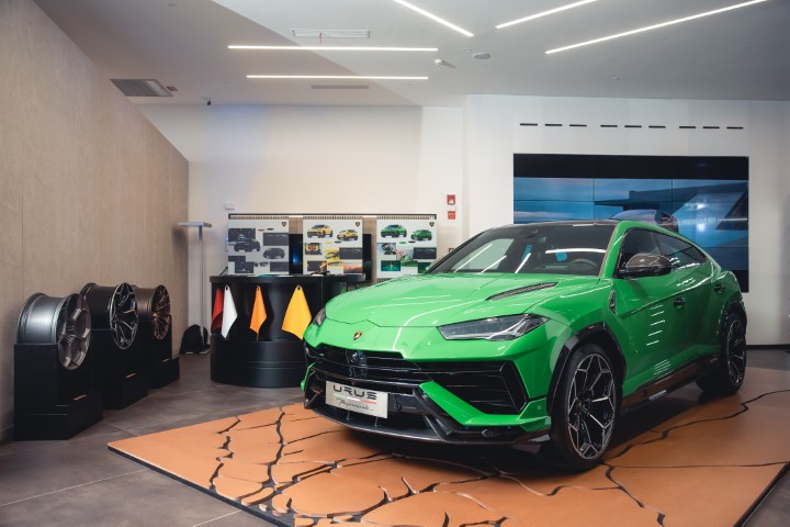 兰博基尼温州全新展厅盛大开业 Urus Performante首次亮相浙江
