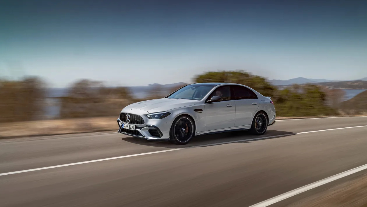 最强2.0T 全新梅赛德斯-AMG C 63 S官图