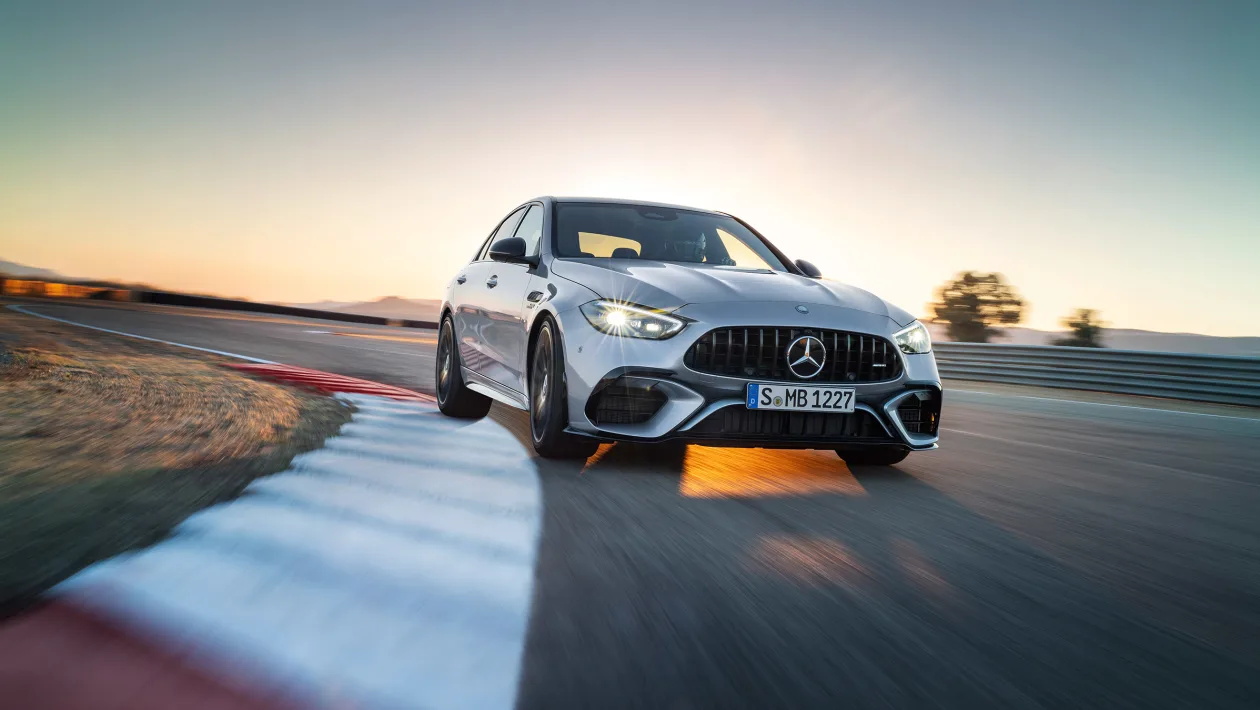 最强2.0T 全新梅赛德斯-AMG C 63 S官图