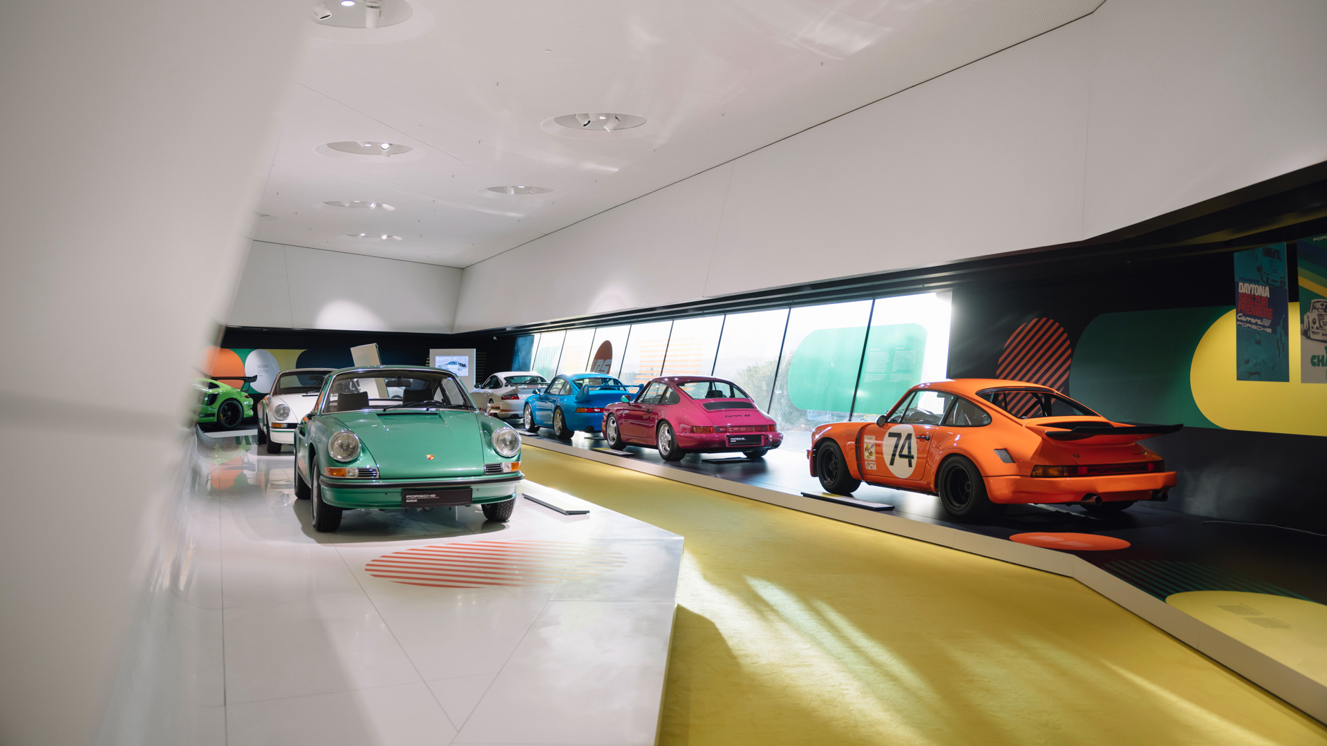 保时捷博物馆庆祝 911 Carrera RS 2.7 50 周年