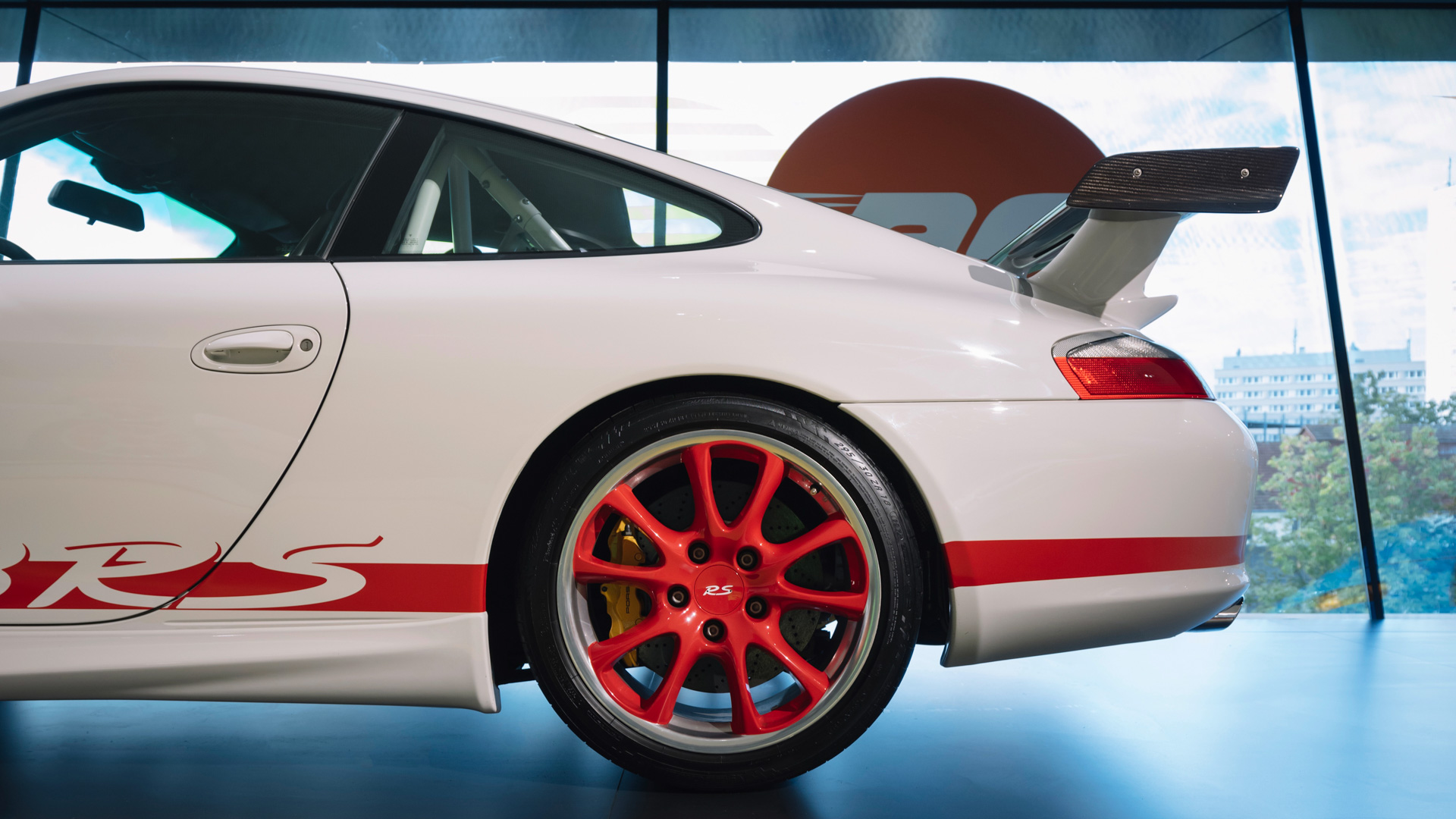 保时捷博物馆庆祝 911 Carrera RS 2.7 50 周年