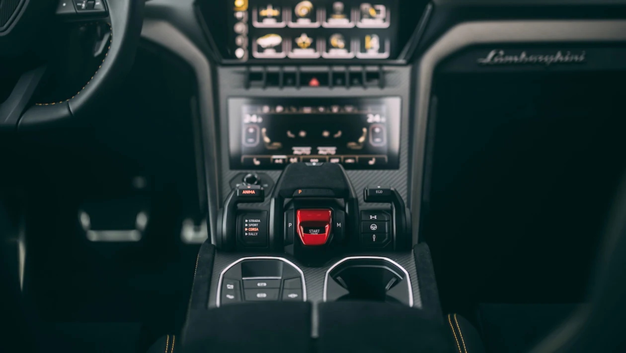 兰博基尼 Urus Performante 2022 评测：一款合适的硬核 SUV？