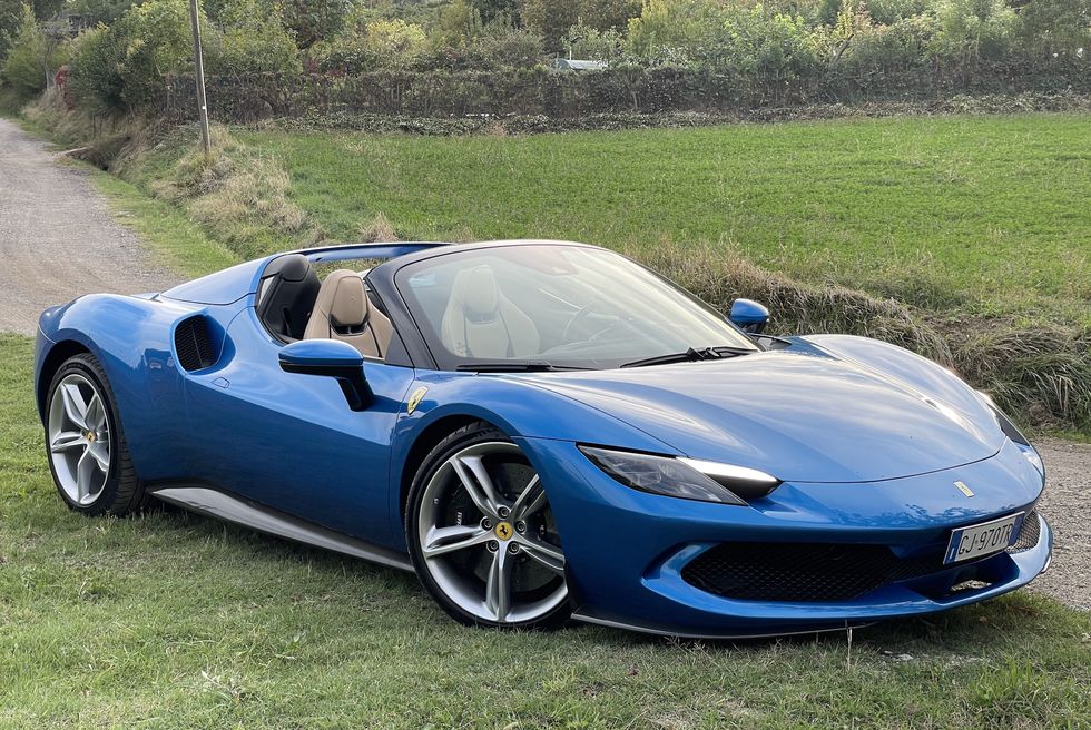 2023款法拉利 296 GTS 评测：敞篷超级跑车