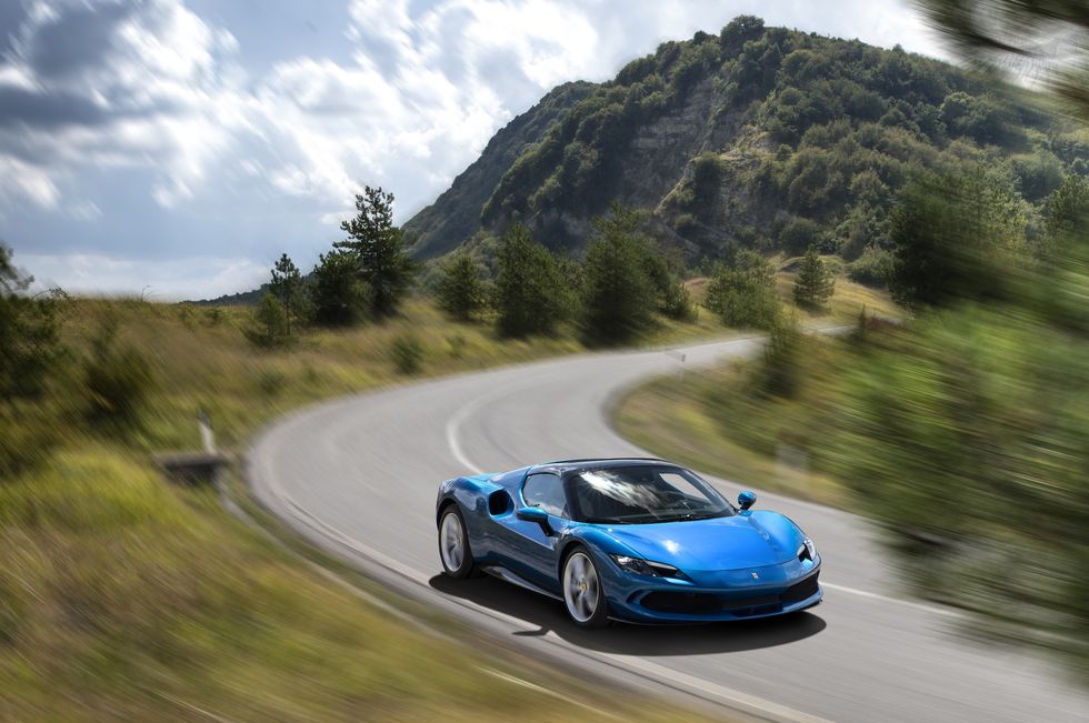 2023款法拉利 296 GTS 评测：敞篷超级跑车