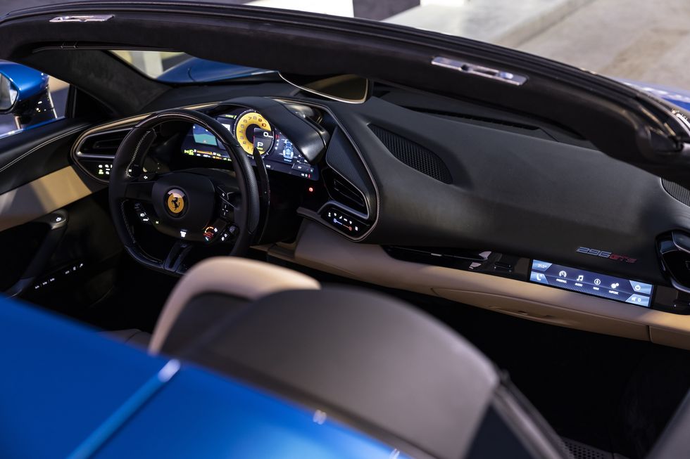 2023款法拉利 296 GTS 评测：敞篷超级跑车
