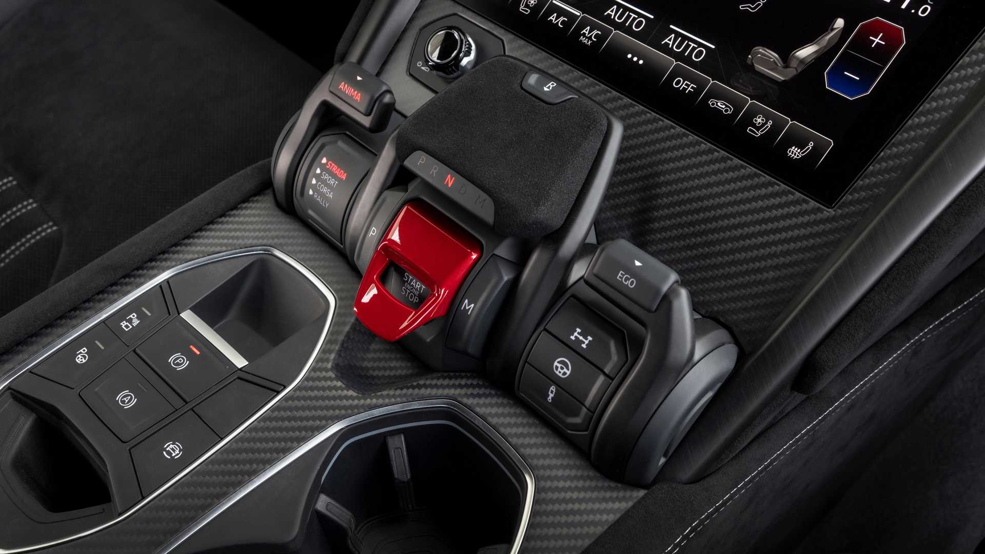 2023款兰博基尼 Urus Performante 第一次驾驶回顾：拉力赛和比赛