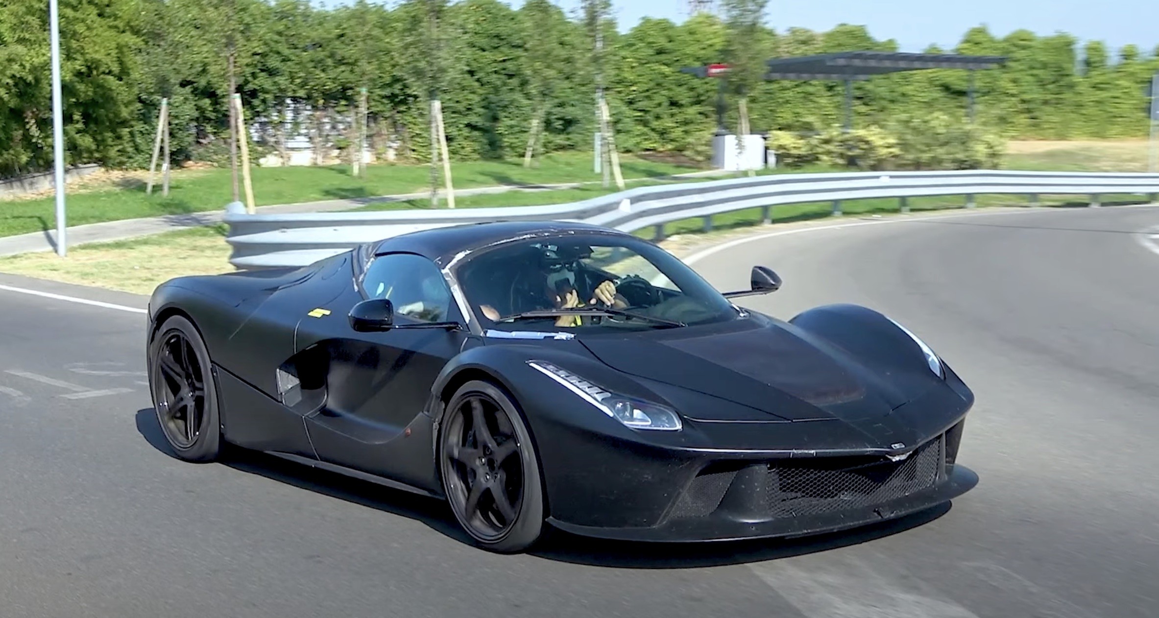 限量828台 法拉利LaFerrari继任者2024年推出