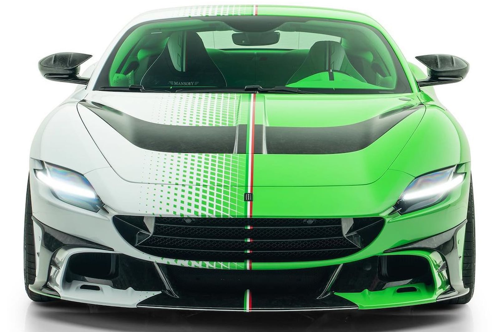 Mansory全力推出基于法拉利 Roma的全新 Tempesta Verde