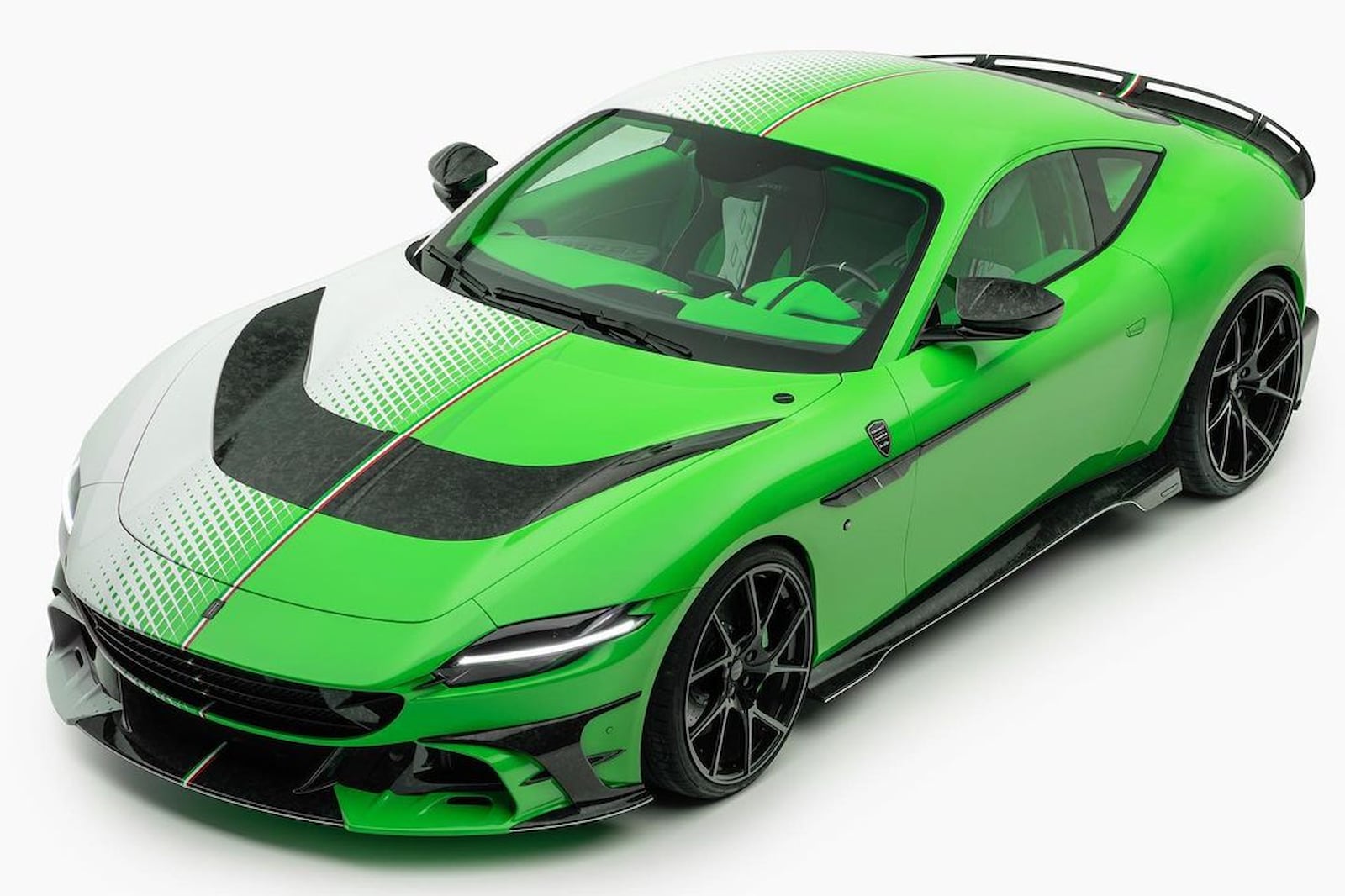 Mansory全力推出基于法拉利 Roma的全新 Tempesta Verde