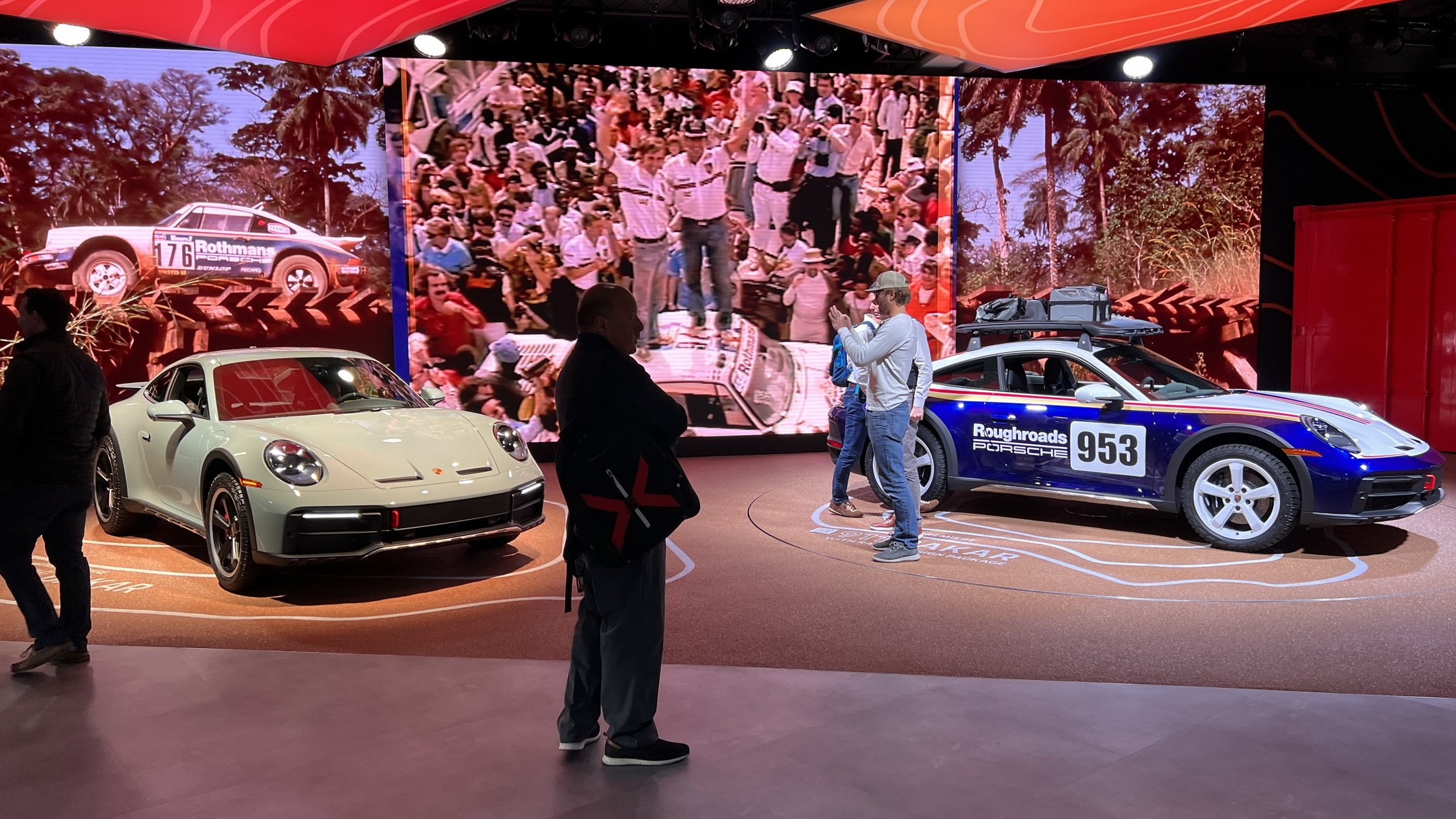 2022洛杉矶车展：保时捷911 Dakar首发