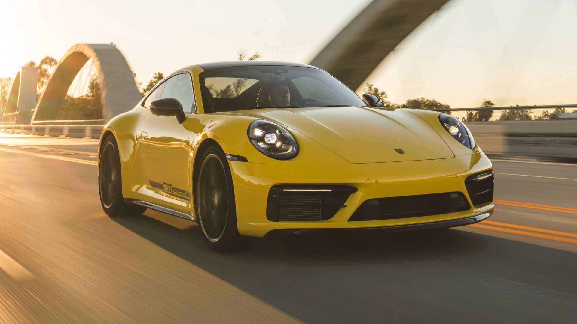 2023款保时捷 911 Carrera T首次驾驶回顾：令人兴奋的旅行