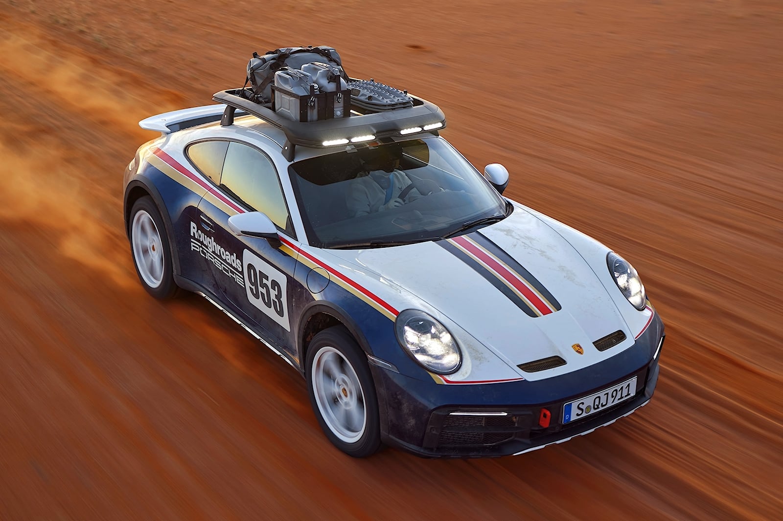 兰博基尼 Huracan Sterrato VS 保时捷 911 Dakar