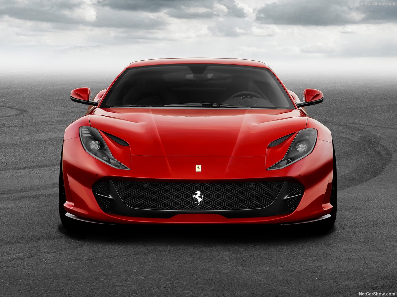 法拉利 812 vs 兰博基尼 Aventador SVJ 谁才是地表最强V12 NA 王者？