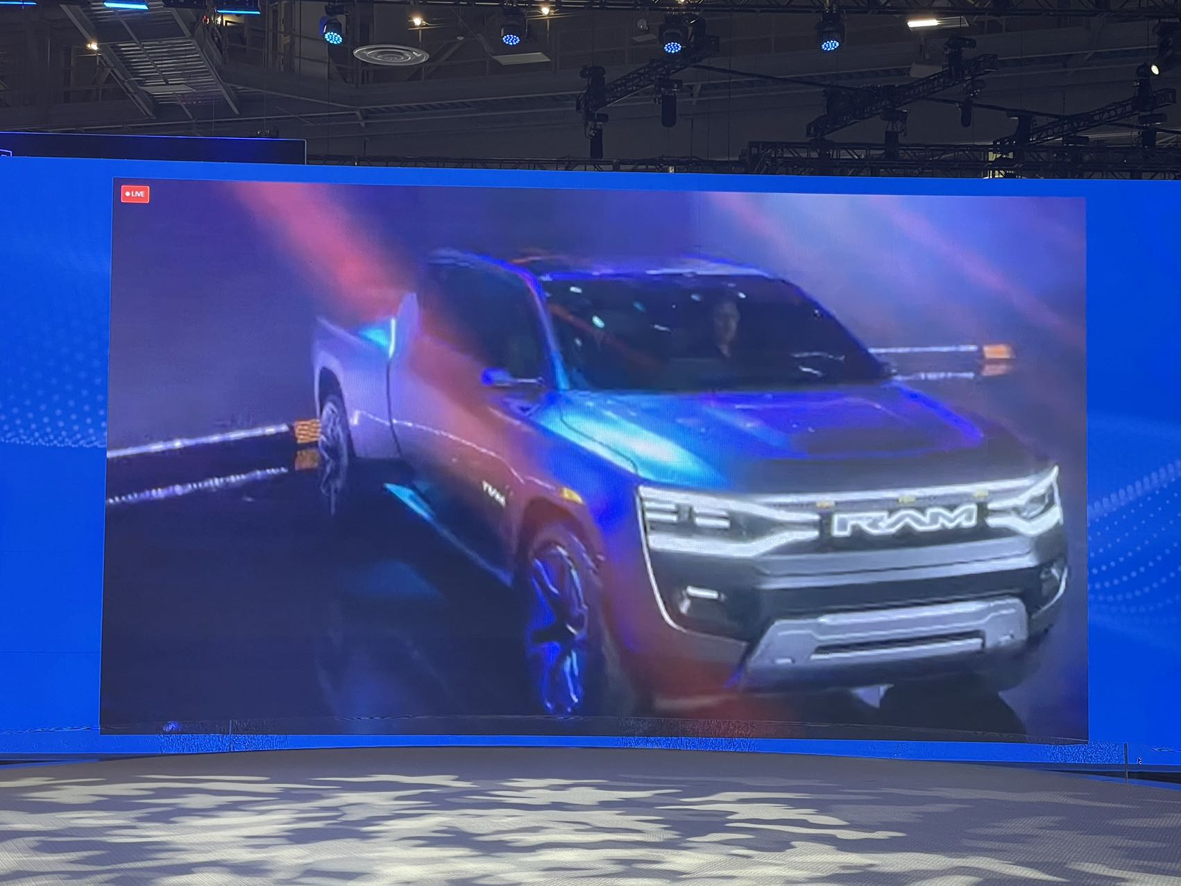 2023 CES：RAM Revolution电动皮卡首发