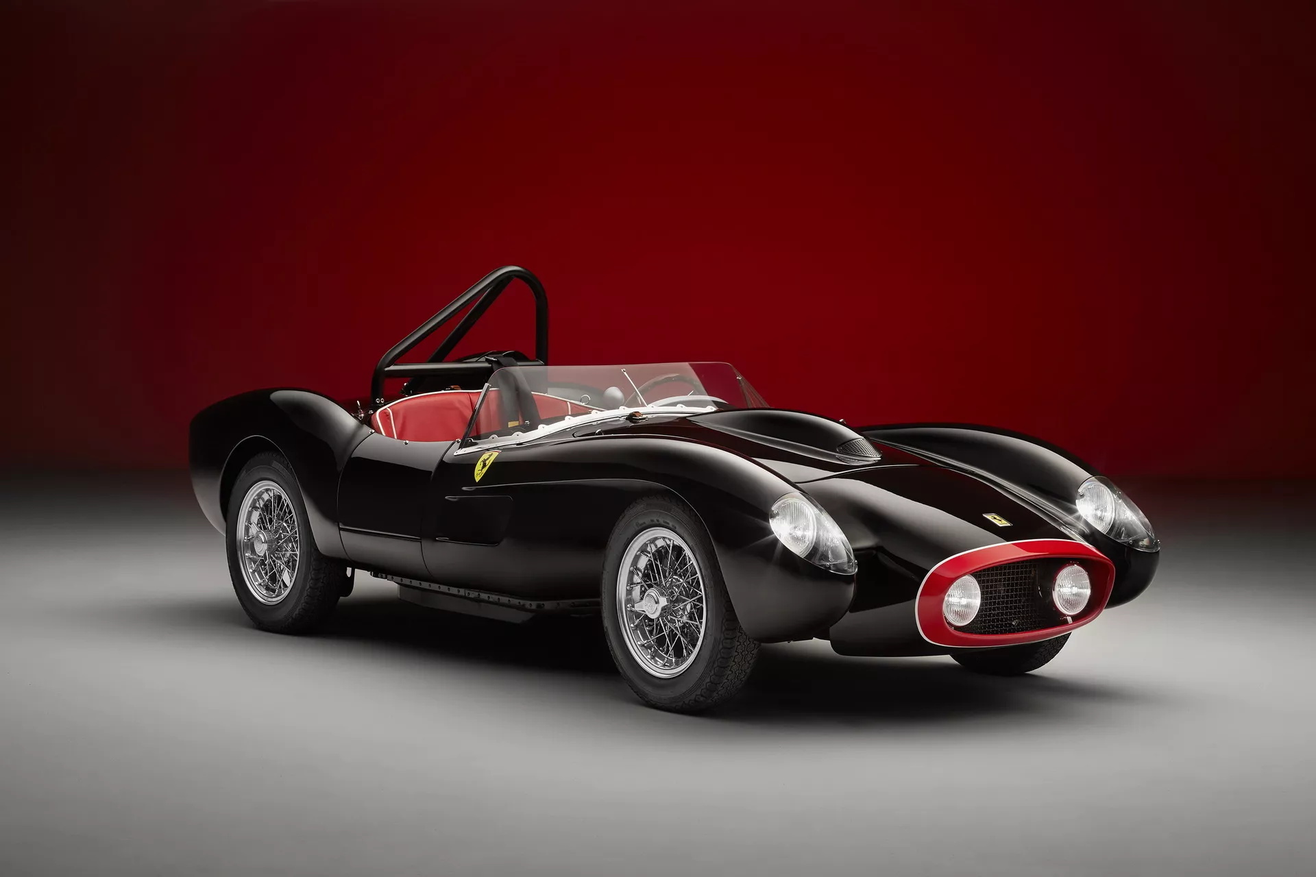 迷你法拉利 Testa Rossa J 推出新款 Pacco Gara 版