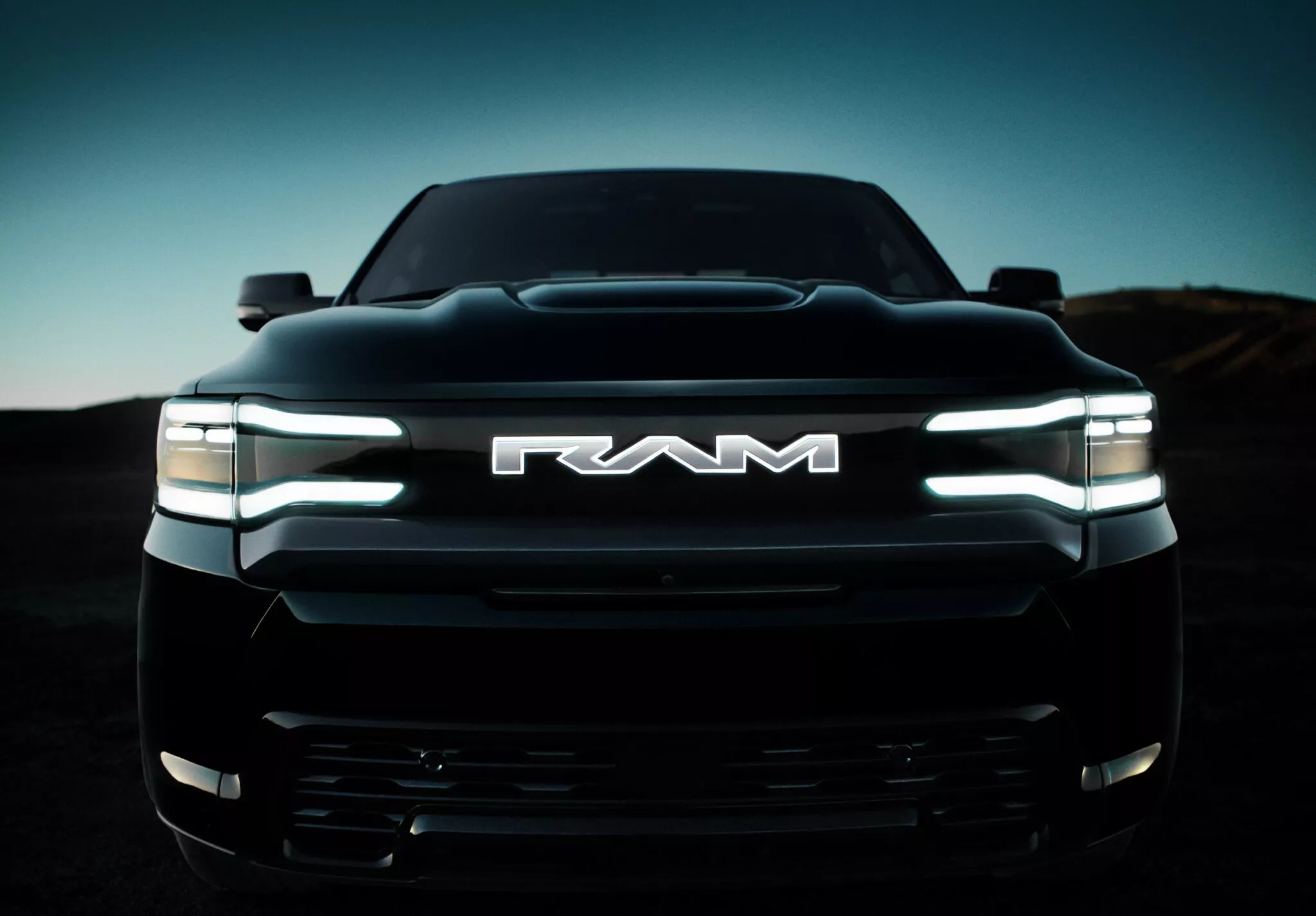 2024 Ram 1500 REV 电动卡车亮相