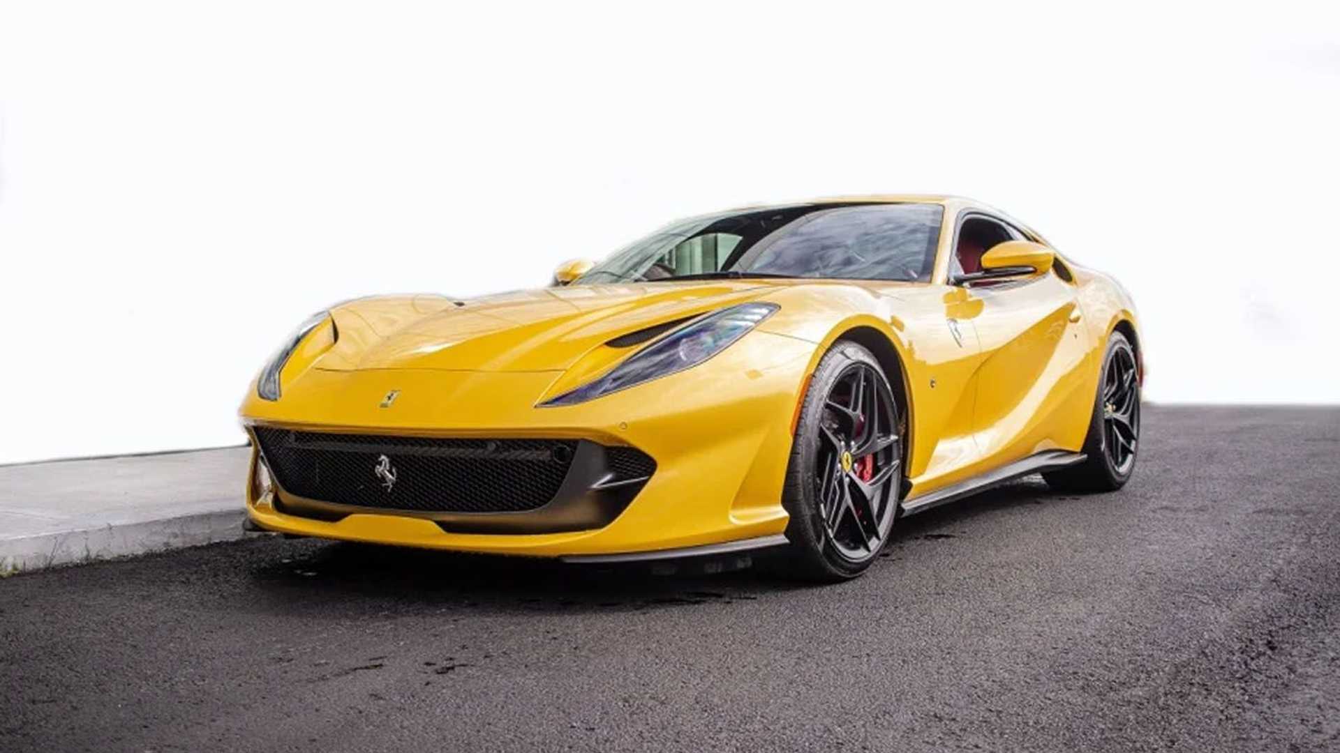 法拉利 812 Superfast 与 812 GTS：哪个适合您？