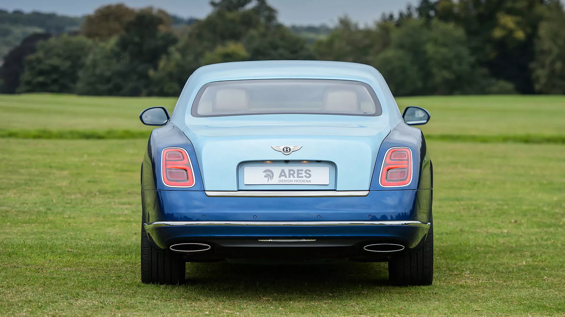 Ares Modena 制造了宾利慕尚的 Coupe 版本
