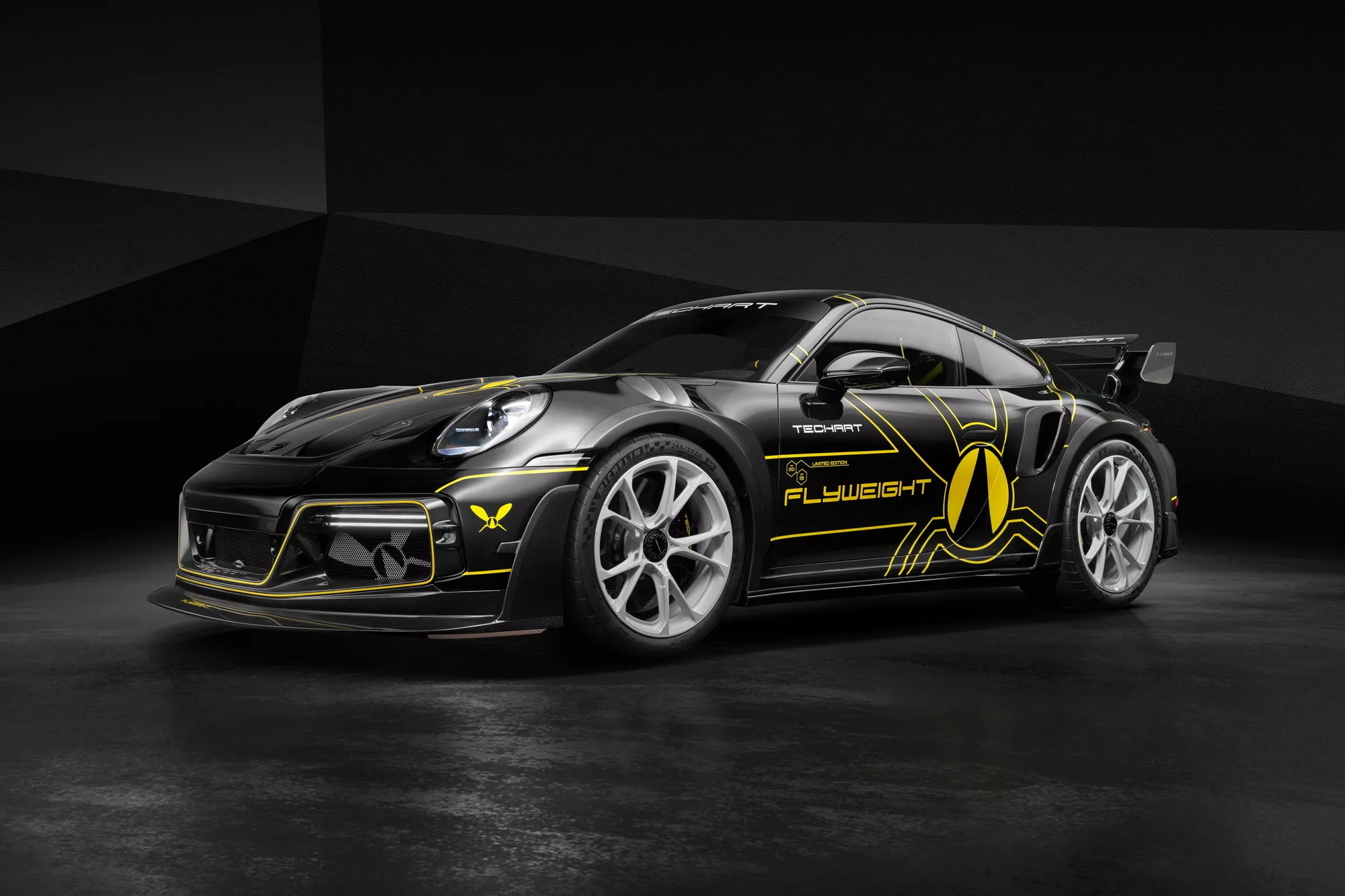 Techart 将保时捷 911 Turbo S打造成788HP GTstreet R Flyweight