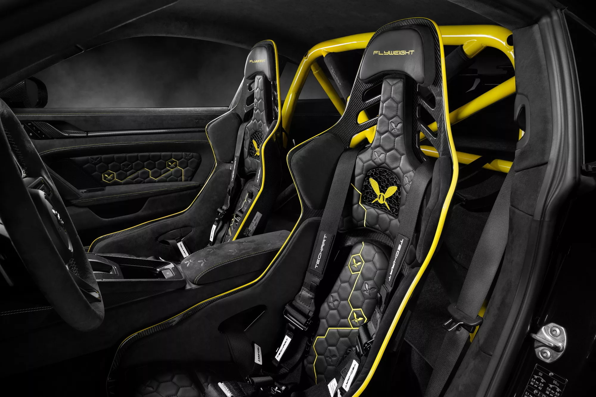 Techart 将保时捷 911 Turbo S打造成788HP GTstreet R Flyweight