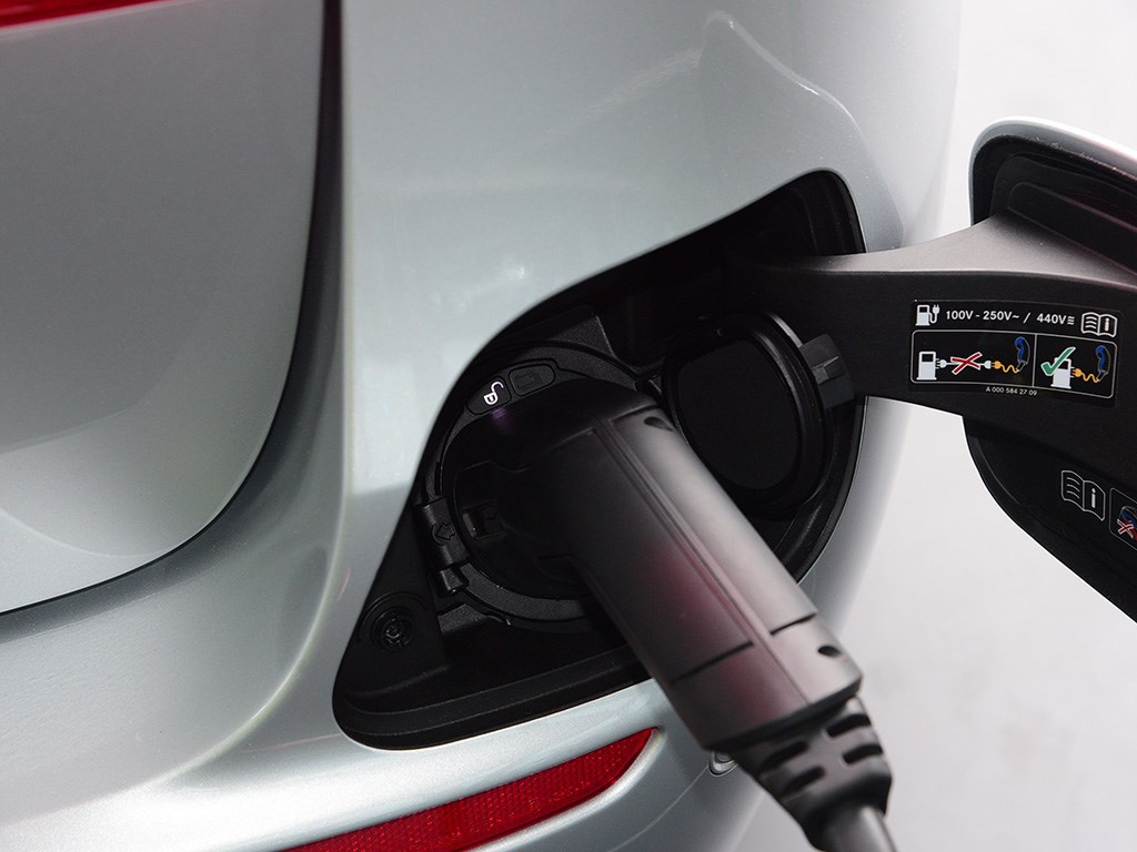 欧盟：使用合成燃料的车辆2035年可销售