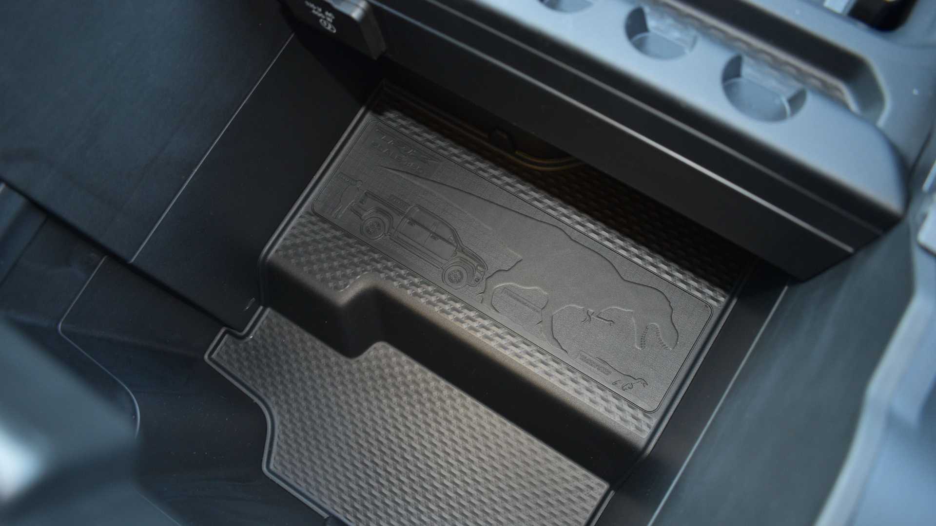 2023 福特 F-150 猛禽 R VS 2022 Ram 1500 TRX