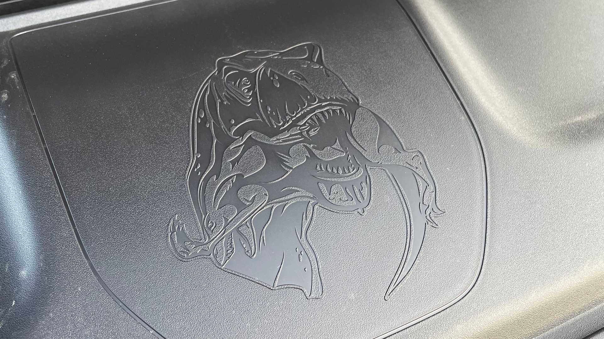 2023 福特 F-150 猛禽 R VS 2022 Ram 1500 TRX